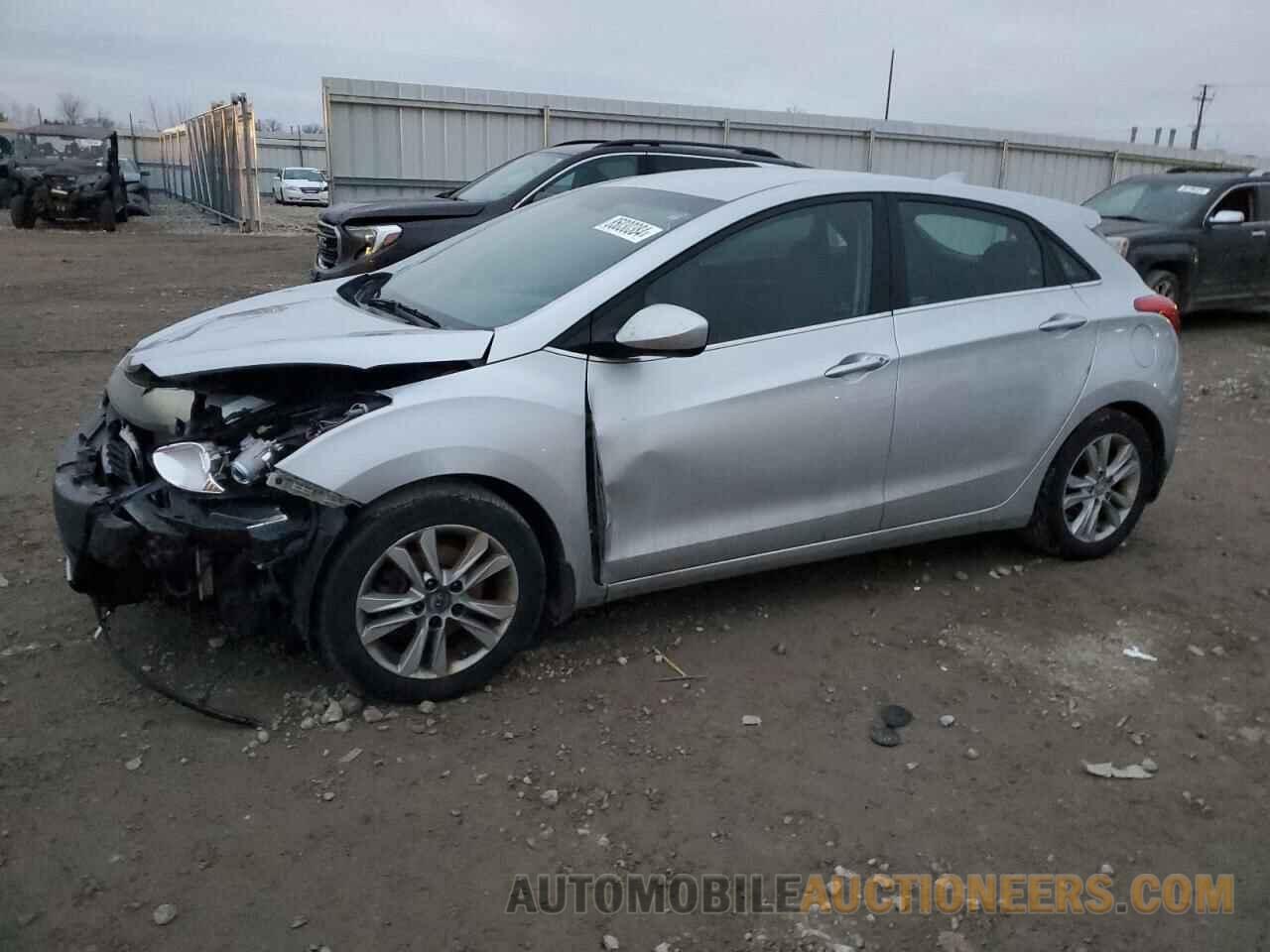 KMHD35LE8DU146461 HYUNDAI ELANTRA 2013