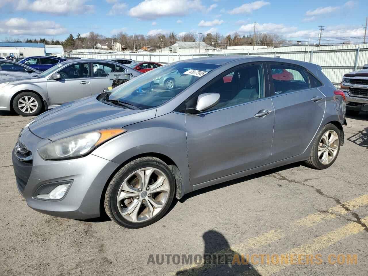 KMHD35LE9DU124422 HYUNDAI ELANTRA 2013