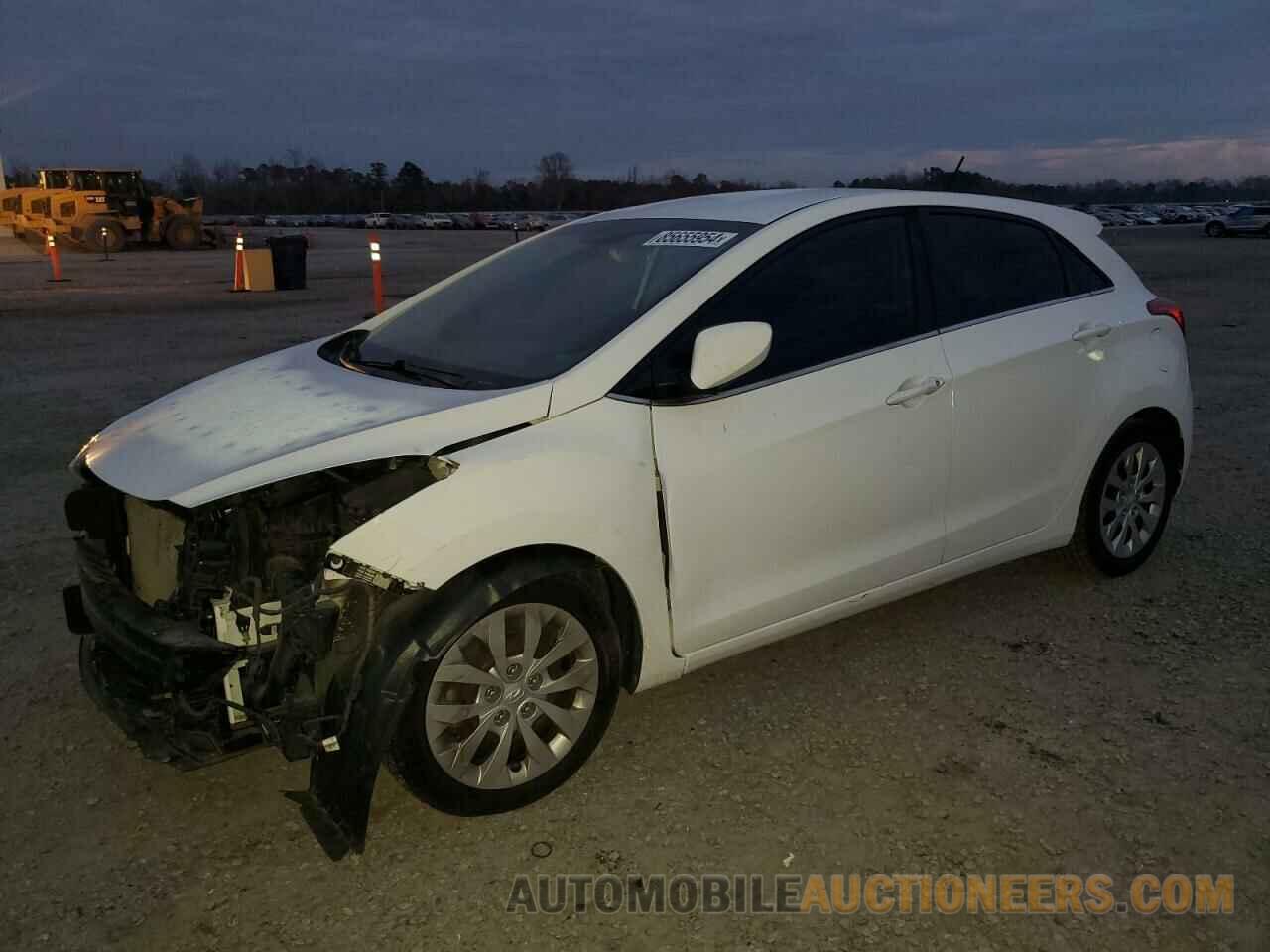 KMHD35LH2HU370566 HYUNDAI ELANTRA 2017