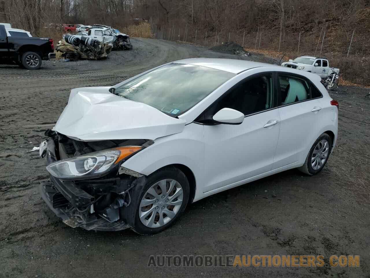 KMHD35LH2HU382183 HYUNDAI ELANTRA 2017