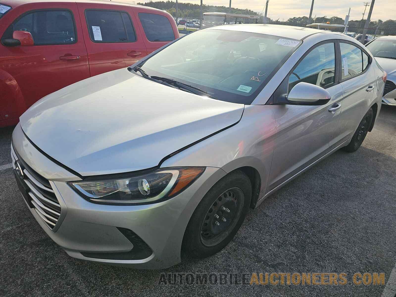 KMHD74LF0HU081585 Hyundai Elantra SE 2017