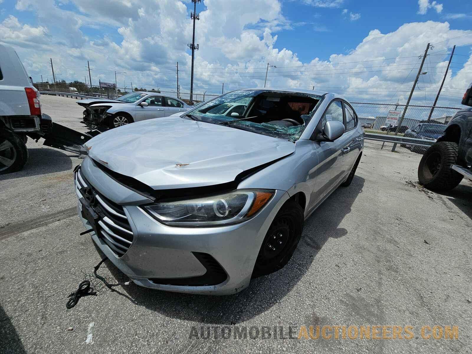 KMHD74LFXHU099768 Hyundai Elantra SE 2017