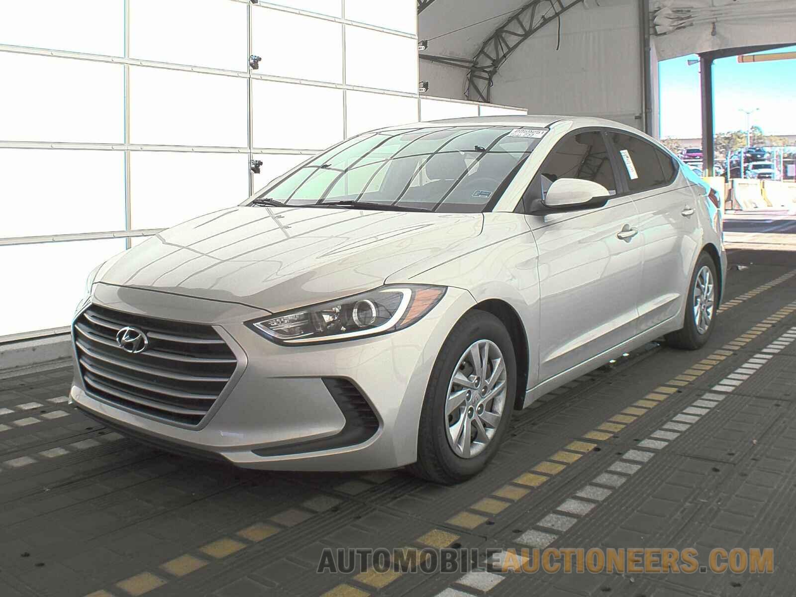 KMHD74LFXHU417811 Hyundai Elantra SE 2017