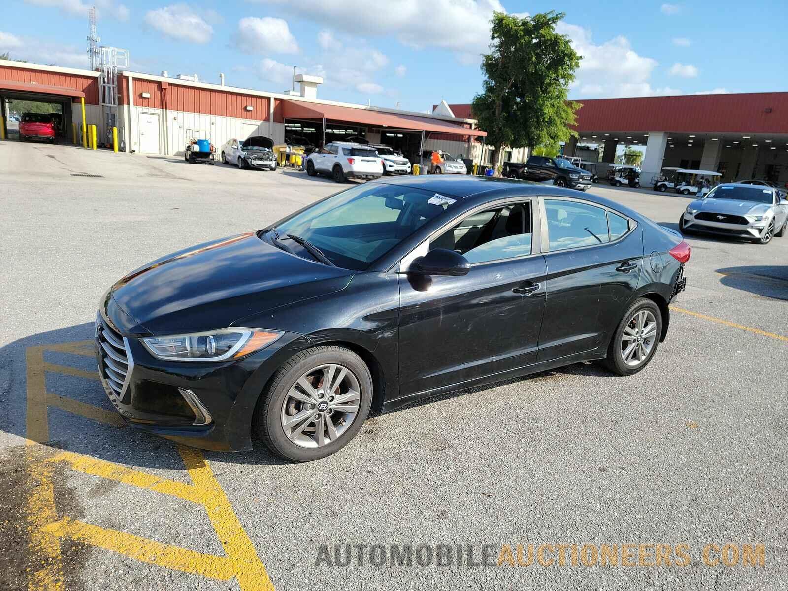 KMHD84LF1HU182907 Hyundai Elantra SE 2017