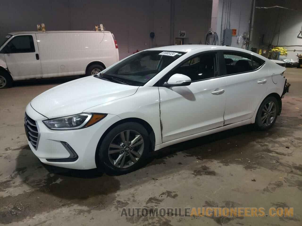 KMHD84LF1HU228266 HYUNDAI ELANTRA 2017