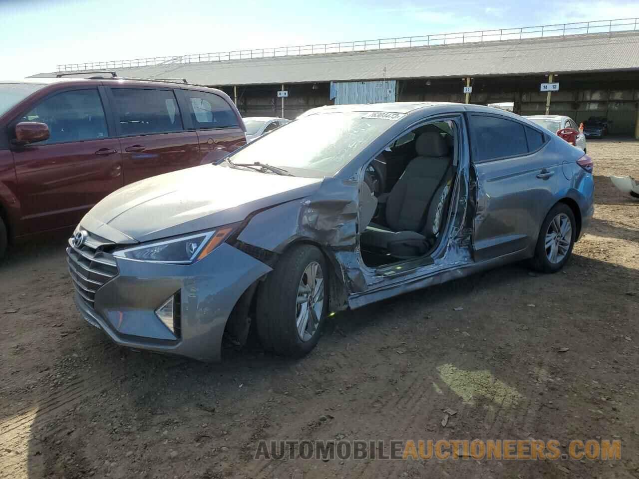 KMHD84LF1KU824811 HYUNDAI ELANTRA 2019