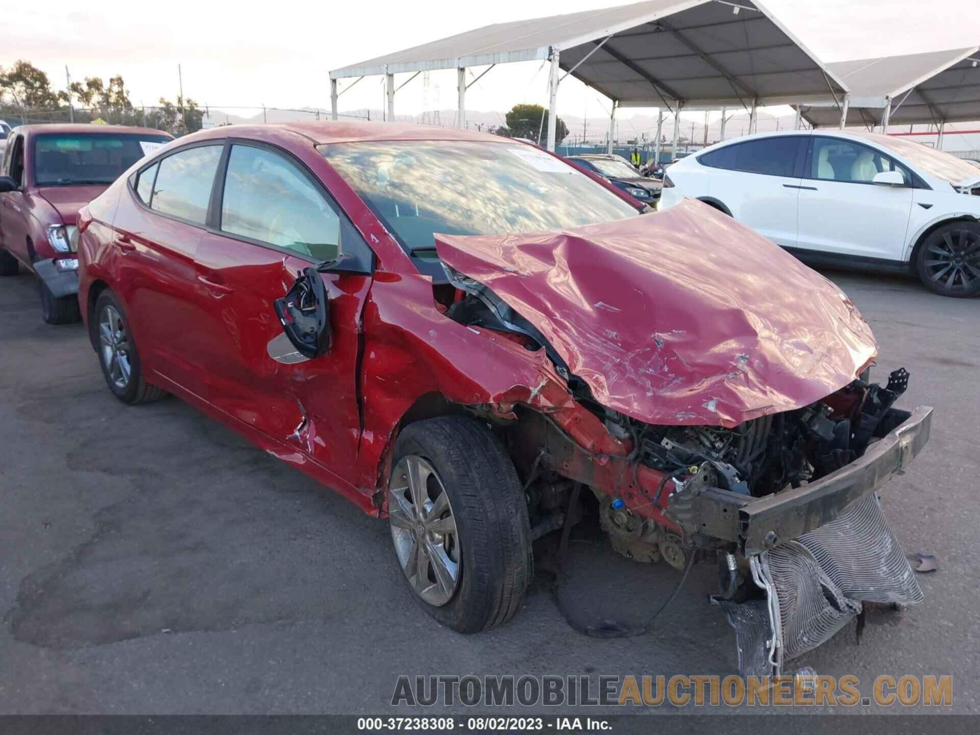 KMHD84LF2JU608125 HYUNDAI ELANTRA 2018