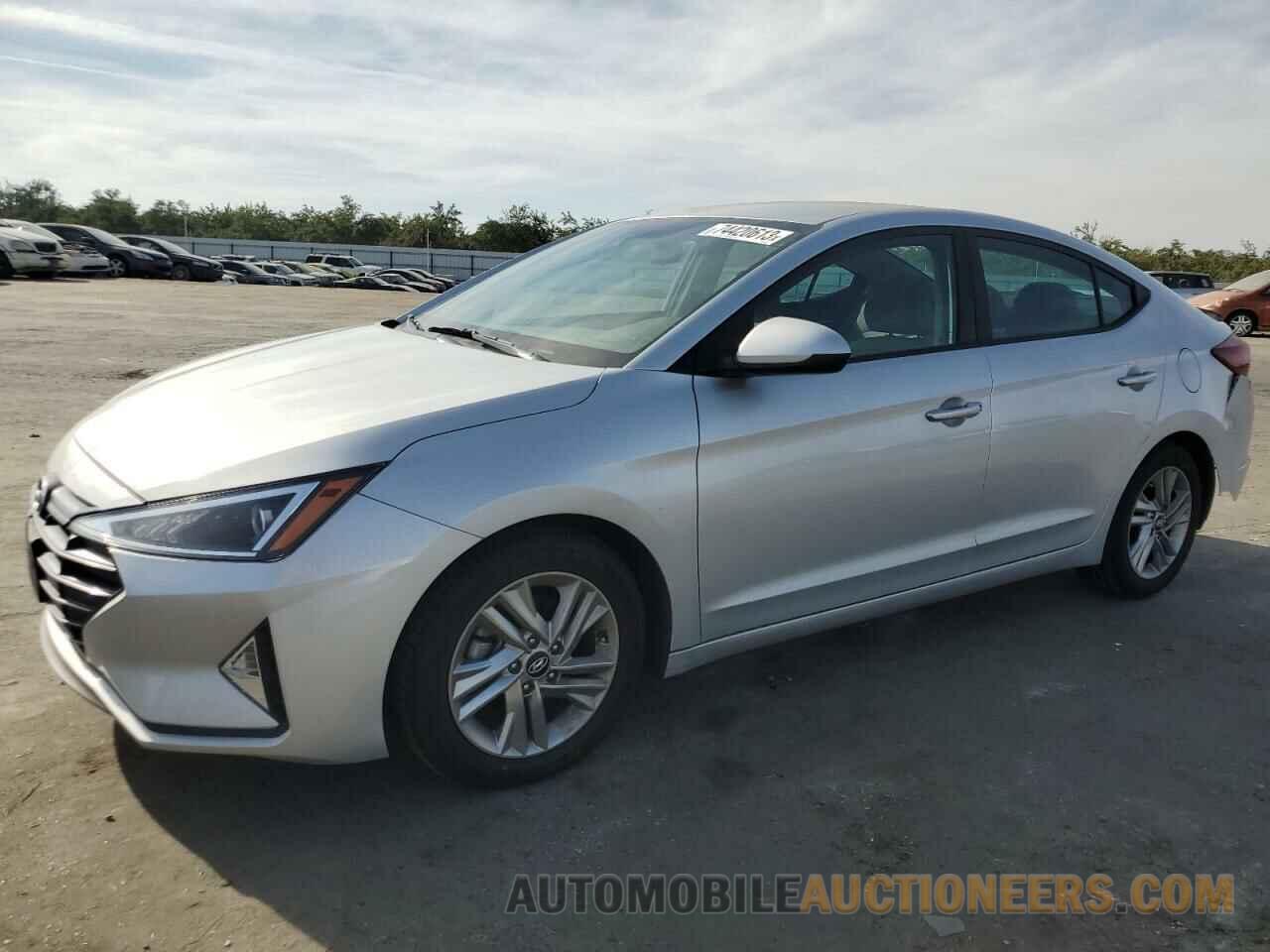 KMHD84LF2KU755983 HYUNDAI ELANTRA 2019