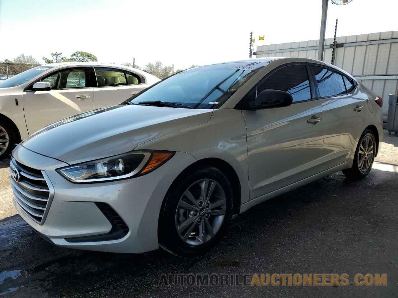 KMHD84LF4JU665975 HYUNDAI ELANTRA 2018