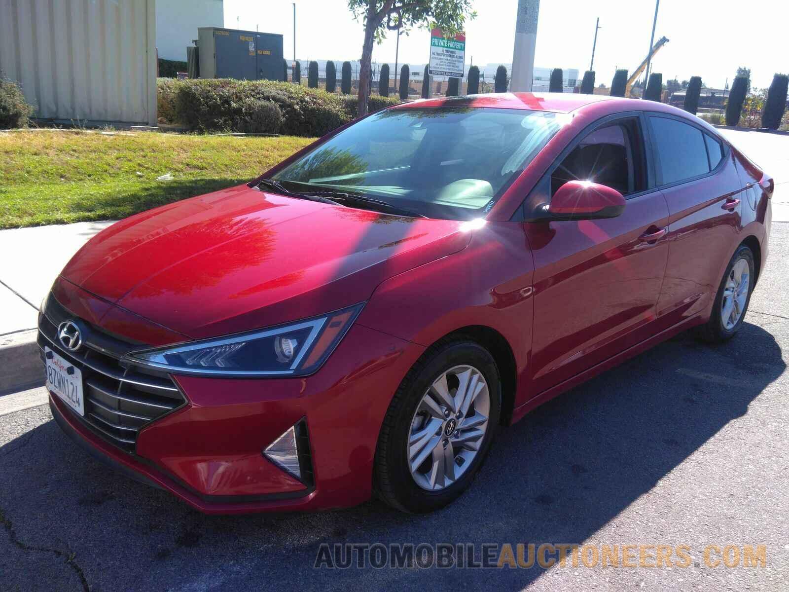 KMHD84LF4KU745956 Hyundai Elantra 2019