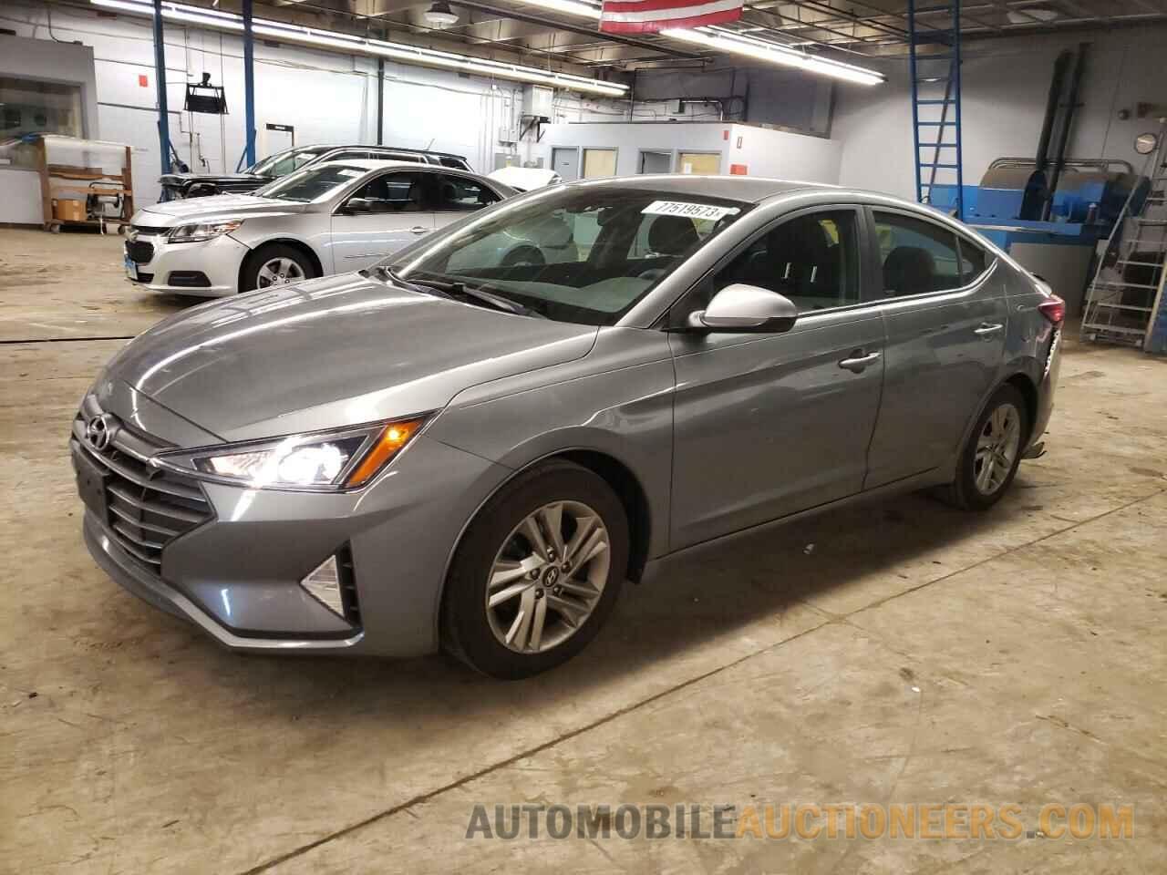 KMHD84LF4KU772560 HYUNDAI ELANTRA 2019