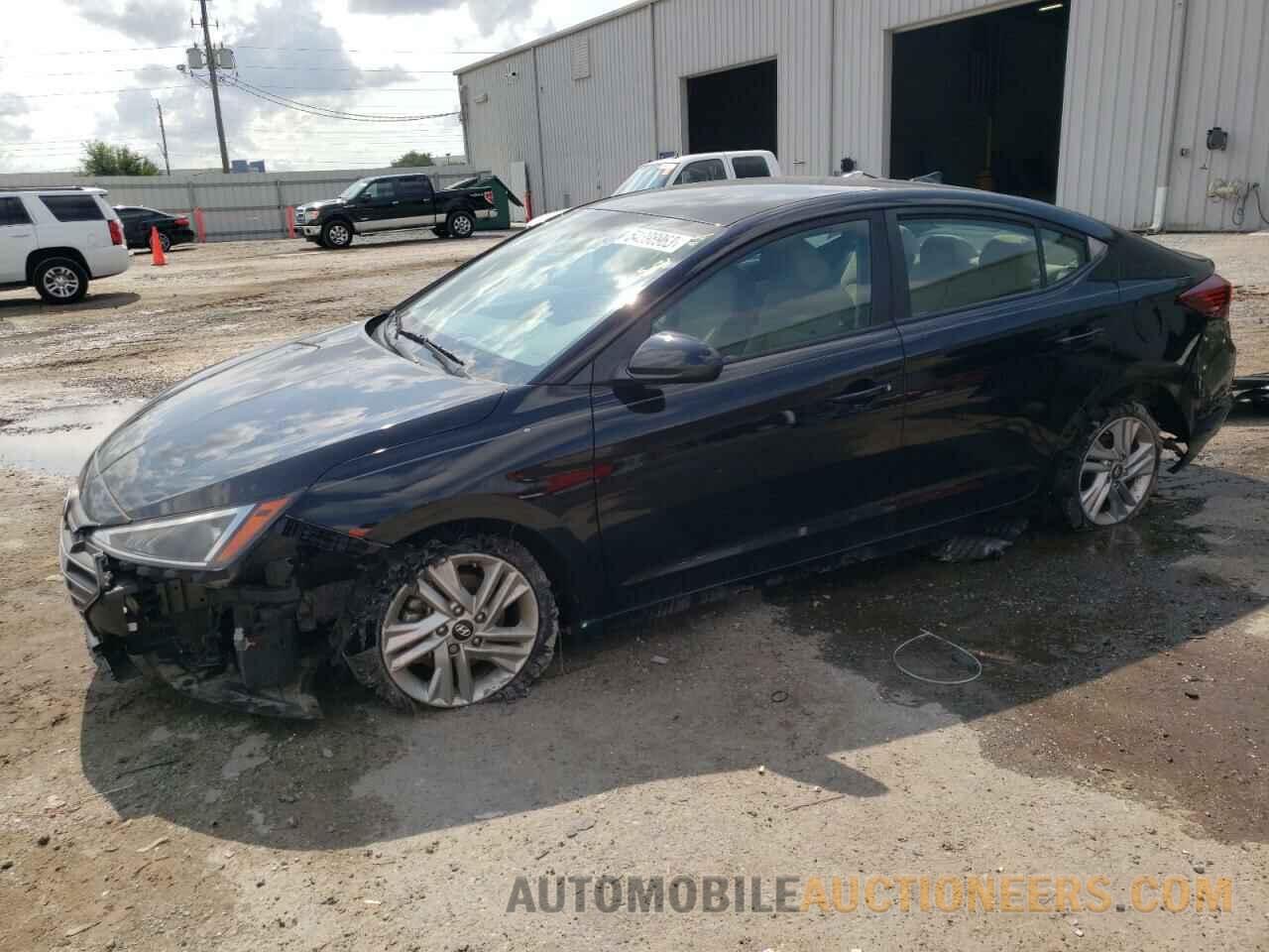 KMHD84LF9KU858205 HYUNDAI ELANTRA 2019