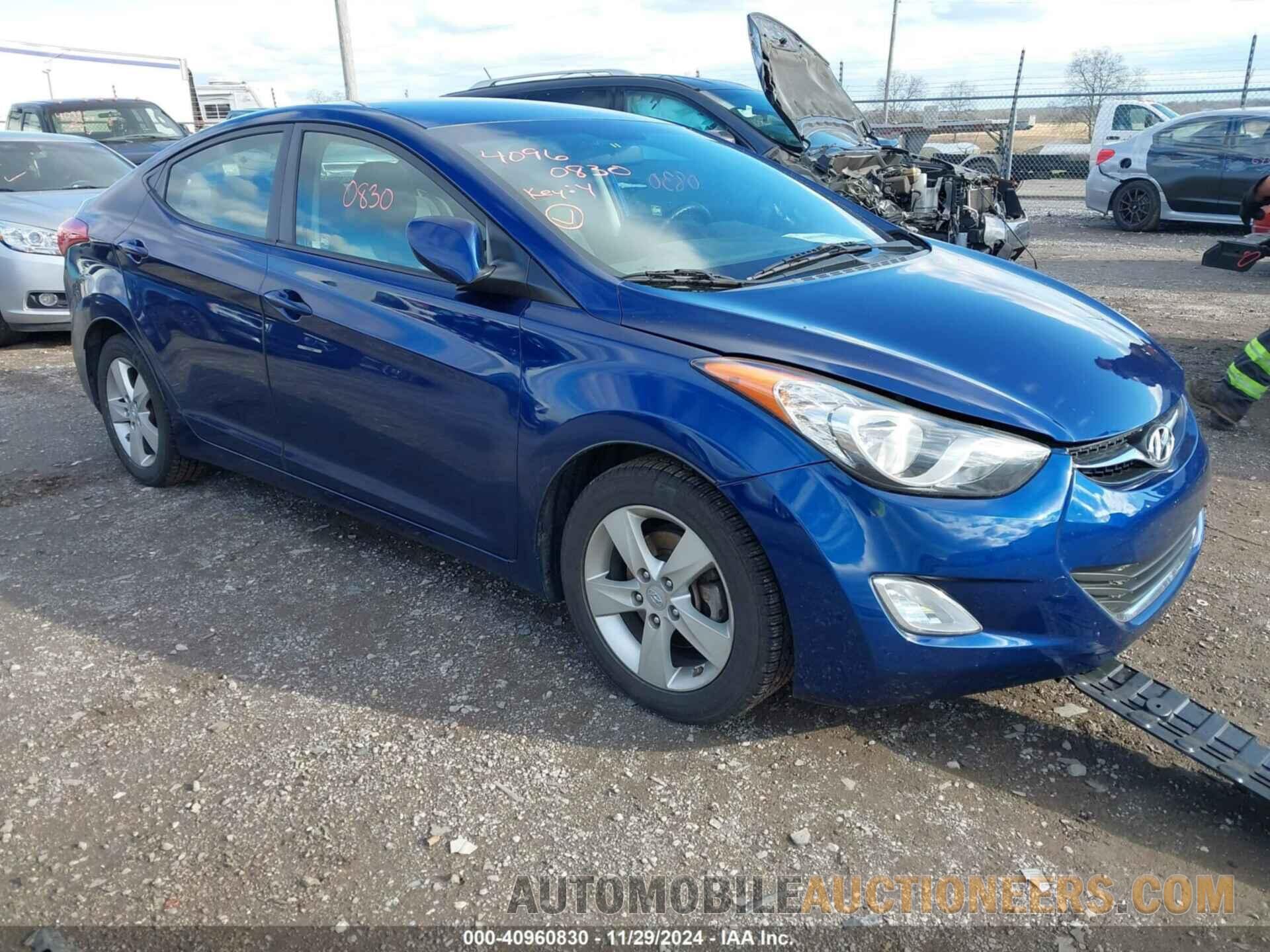 KMHDH4AE0DU495967 HYUNDAI ELANTRA 2013