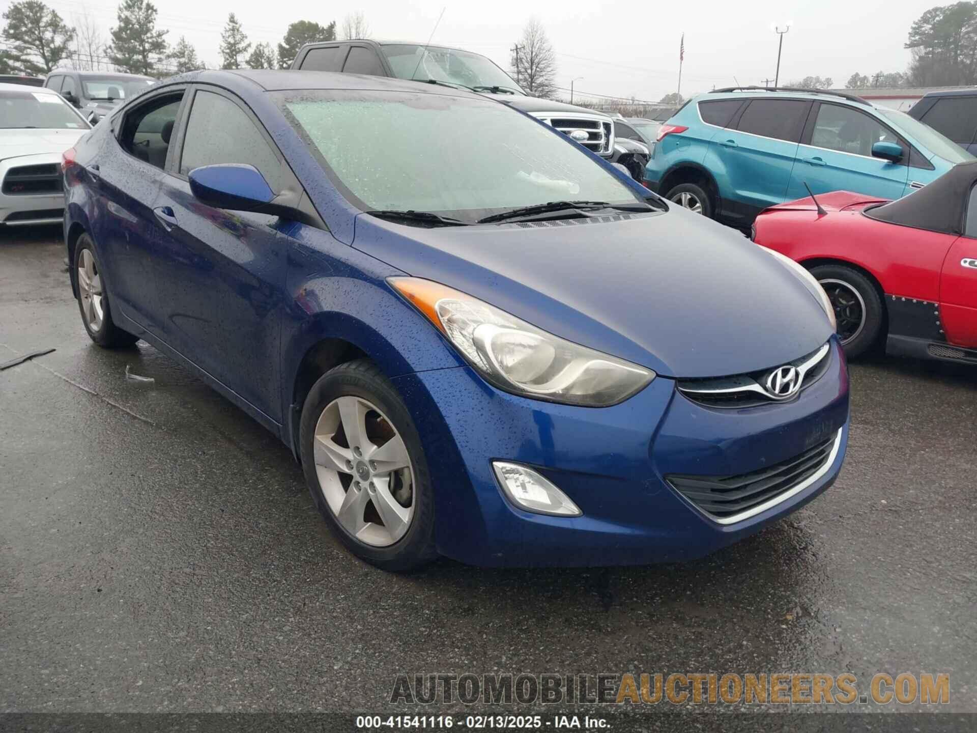 KMHDH4AE0DU835215 HYUNDAI ELANTRA 2013