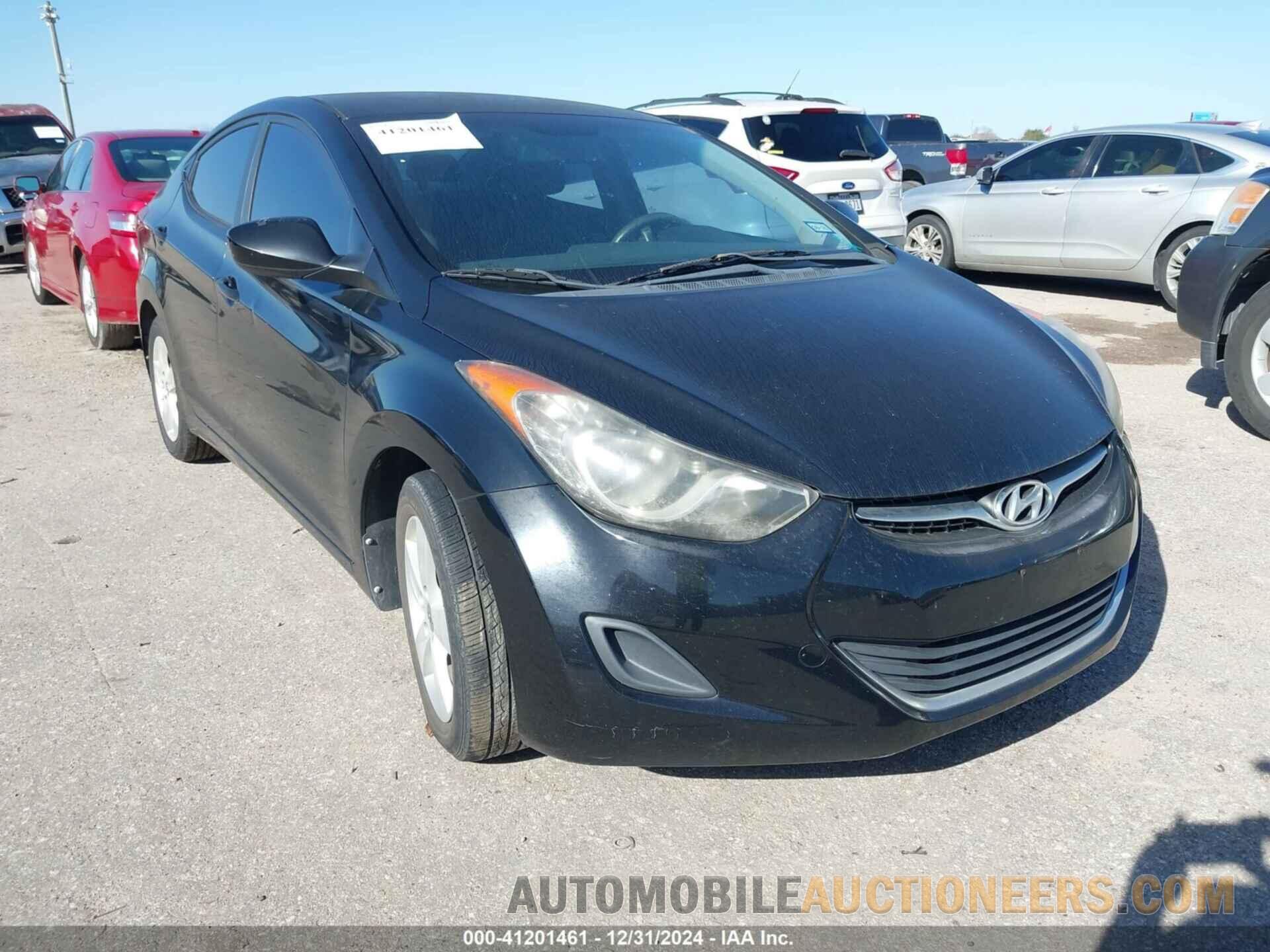 KMHDH4AE1BU085000 HYUNDAI ELANTRA 2011