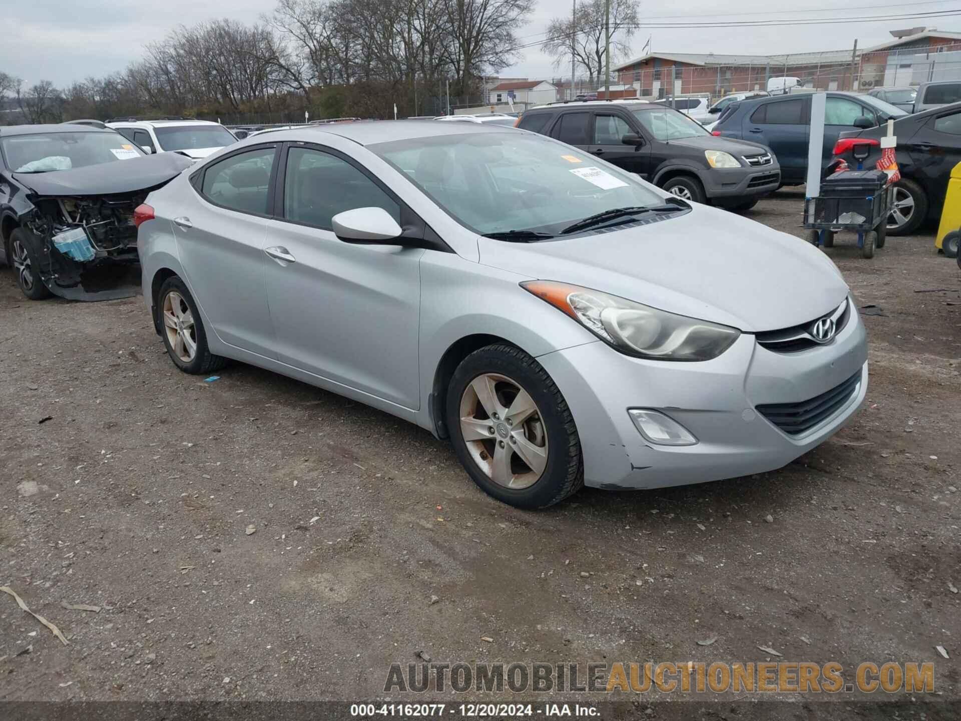 KMHDH4AE1DU795520 HYUNDAI ELANTRA 2013