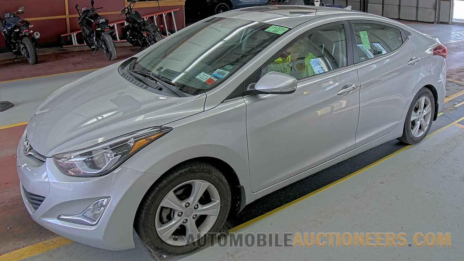 KMHDH4AE1GU490782 Hyundai Elantra 2016