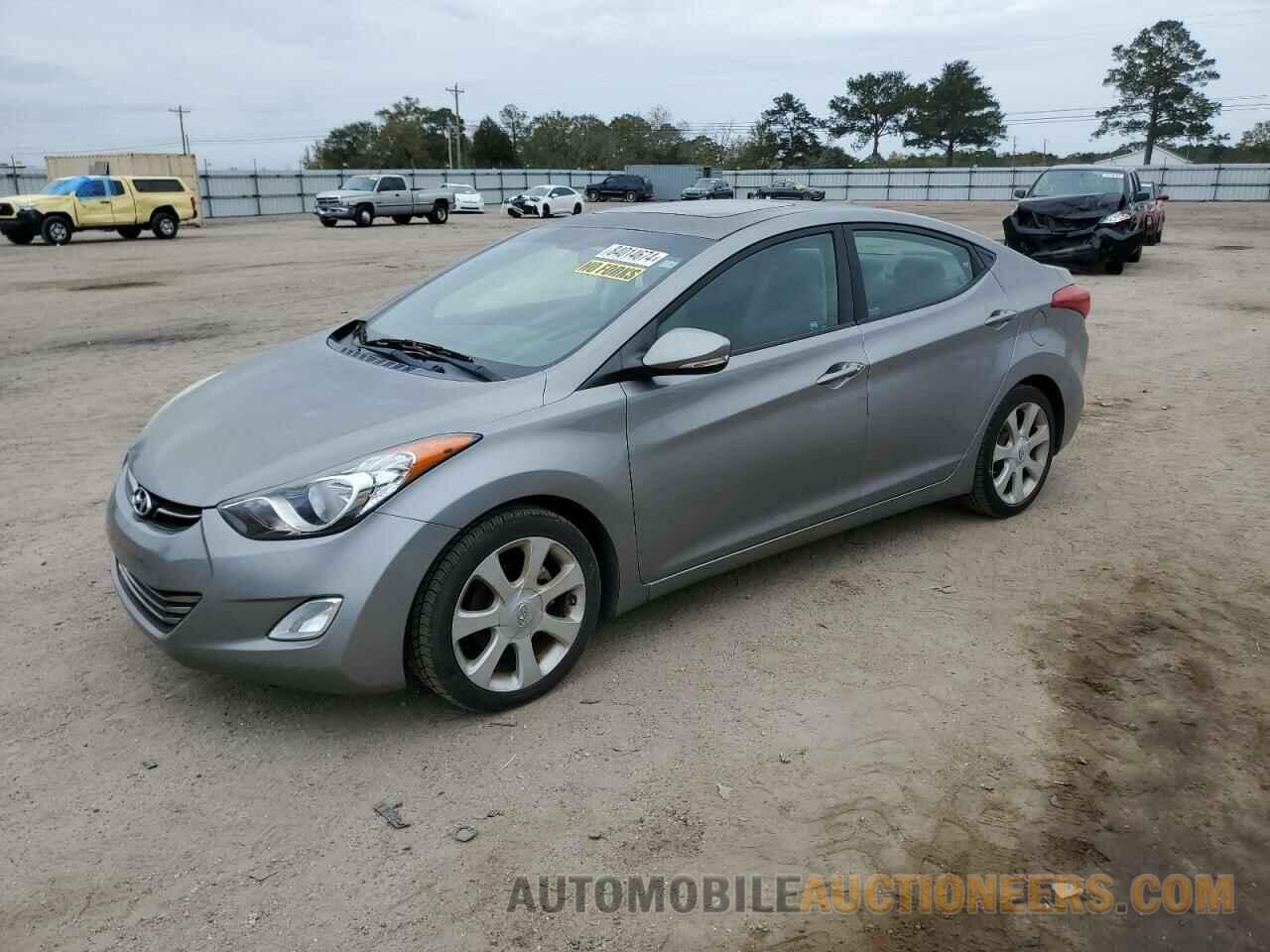 KMHDH4AE2BU102807 HYUNDAI ELANTRA 2011