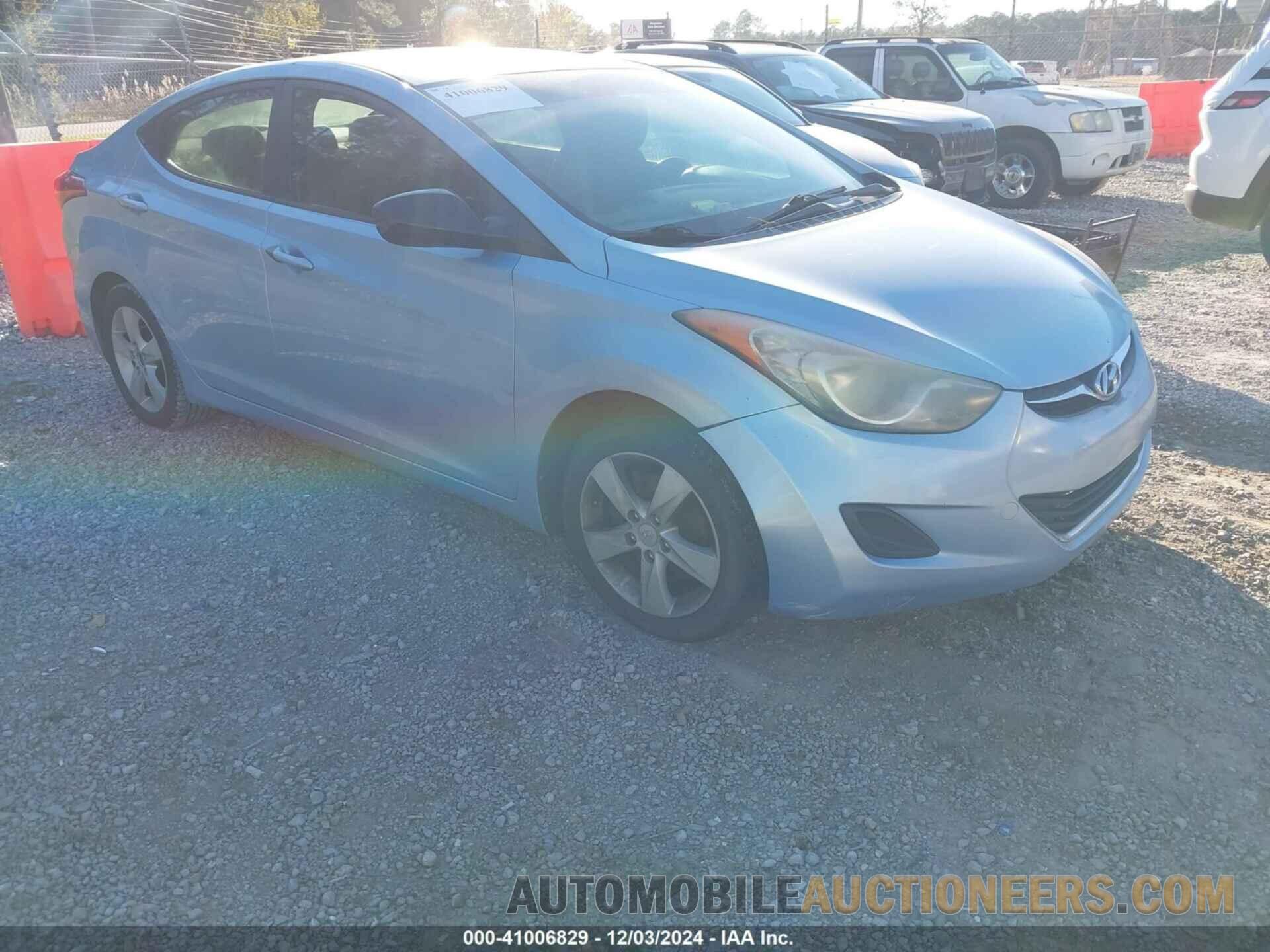 KMHDH4AE3BU090246 HYUNDAI ELANTRA 2011