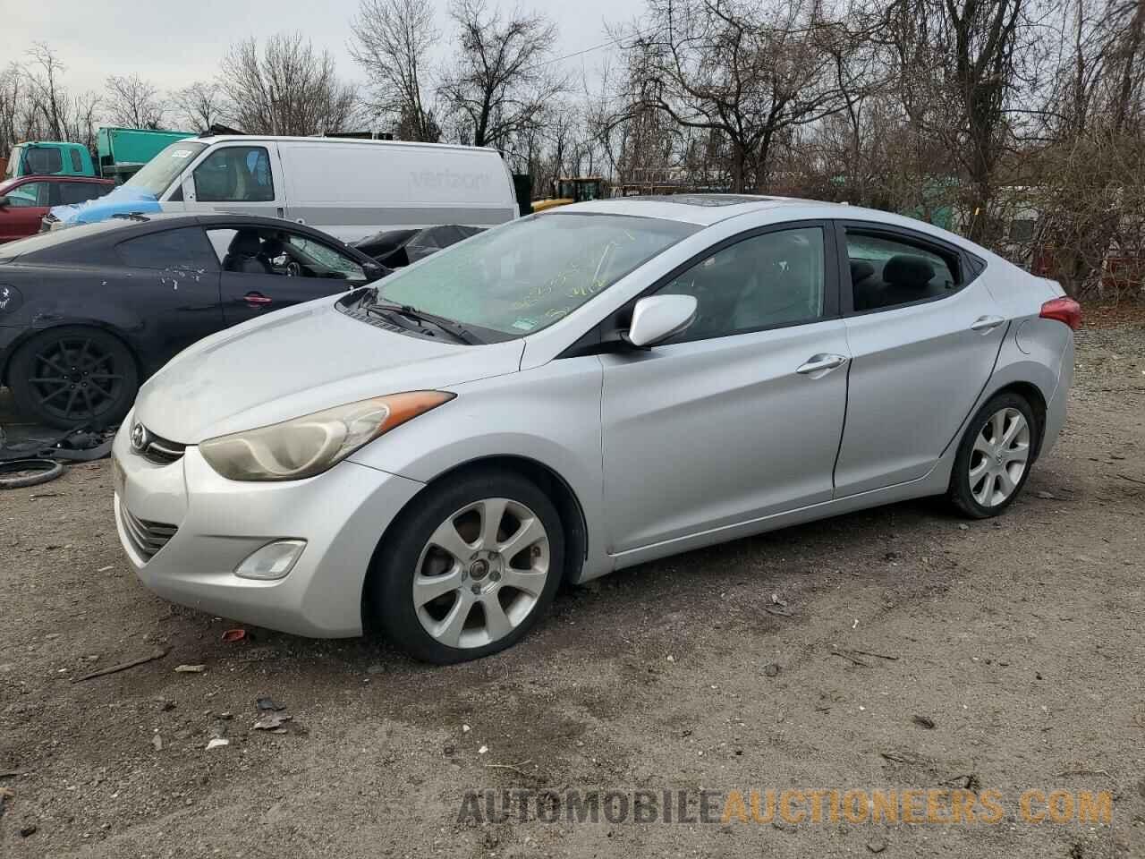 KMHDH4AE3DU506458 HYUNDAI ELANTRA 2013