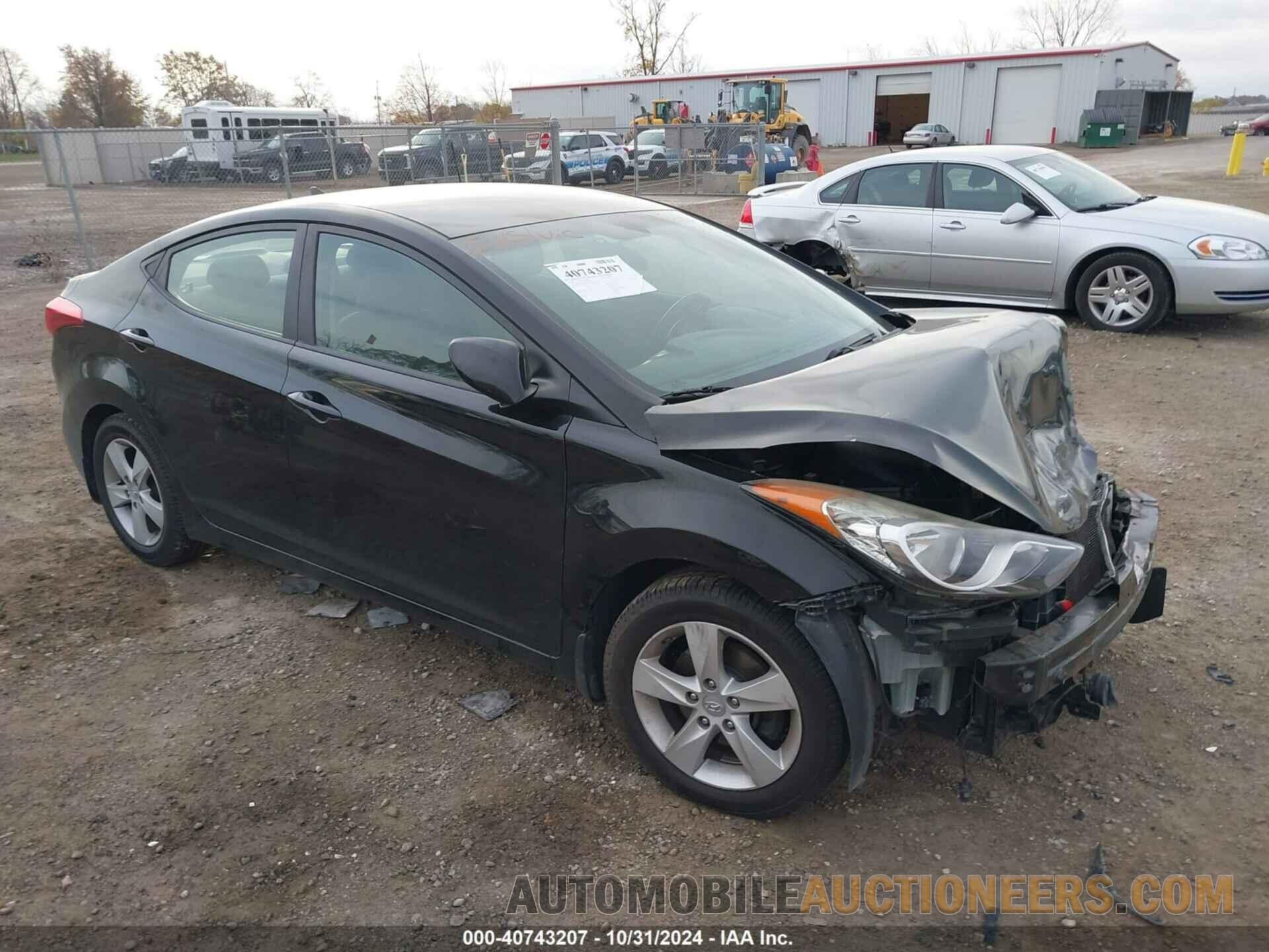 KMHDH4AE3DU547995 HYUNDAI ELANTRA 2013