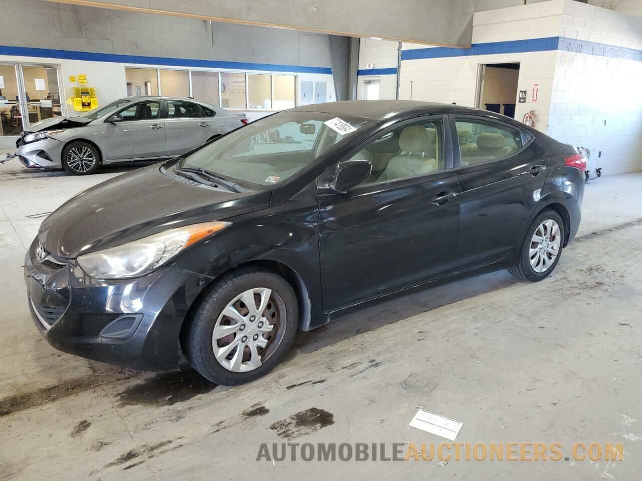 KMHDH4AE3DU592595 HYUNDAI ELANTRA 2013