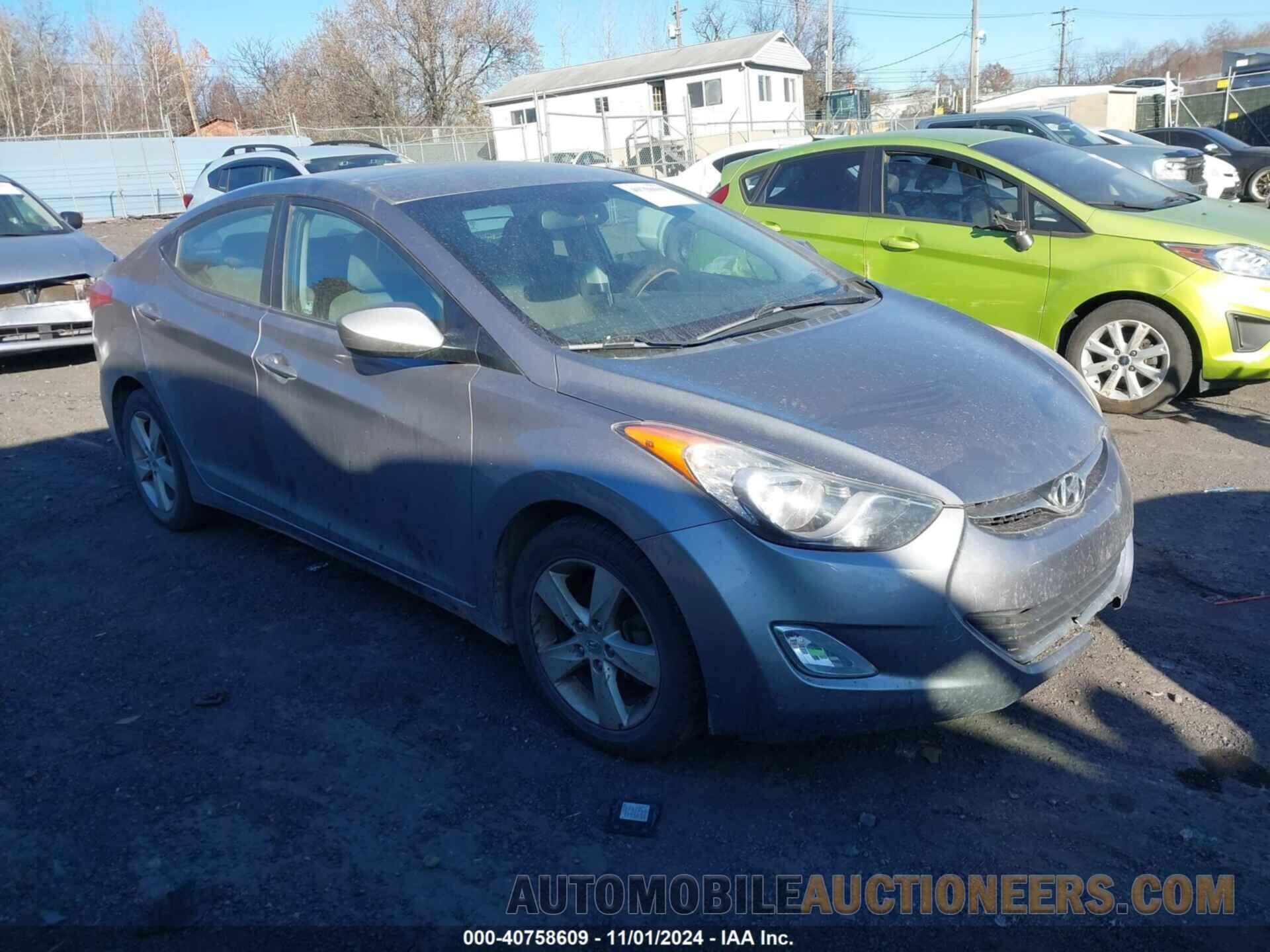 KMHDH4AE3DU607306 HYUNDAI ELANTRA 2013