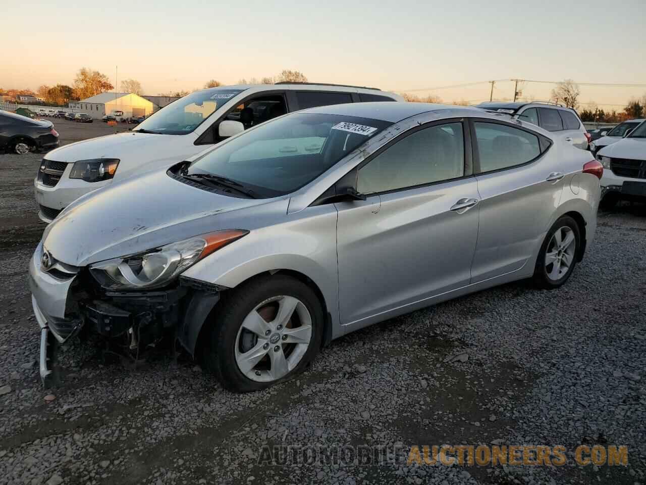 KMHDH4AE3DU644002 HYUNDAI ELANTRA 2013