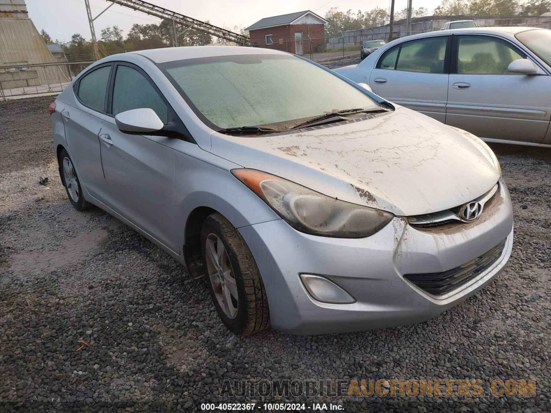 KMHDH4AE3DU664072 HYUNDAI ELANTRA 2013