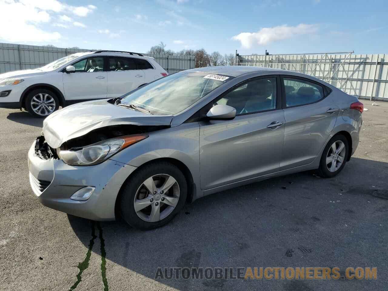 KMHDH4AE3DU921814 HYUNDAI ELANTRA 2013