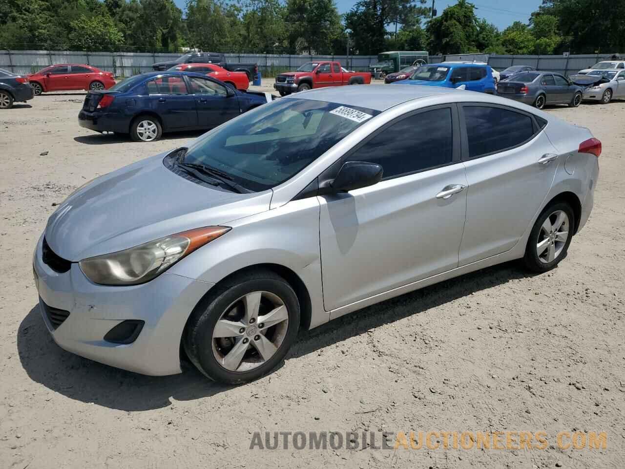 KMHDH4AE3DU938791 HYUNDAI ELANTRA 2013