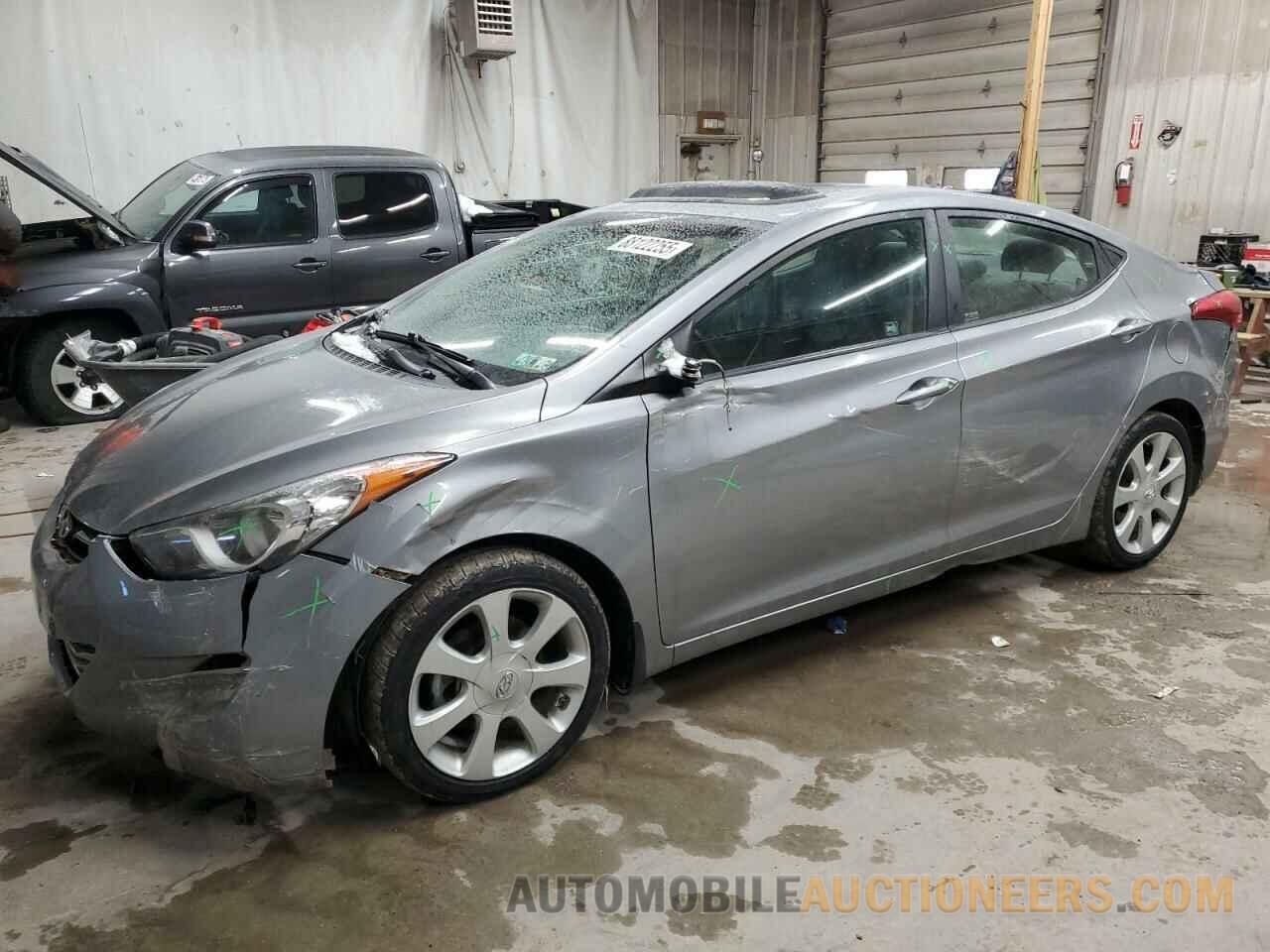 KMHDH4AE3DU947135 HYUNDAI ELANTRA 2013