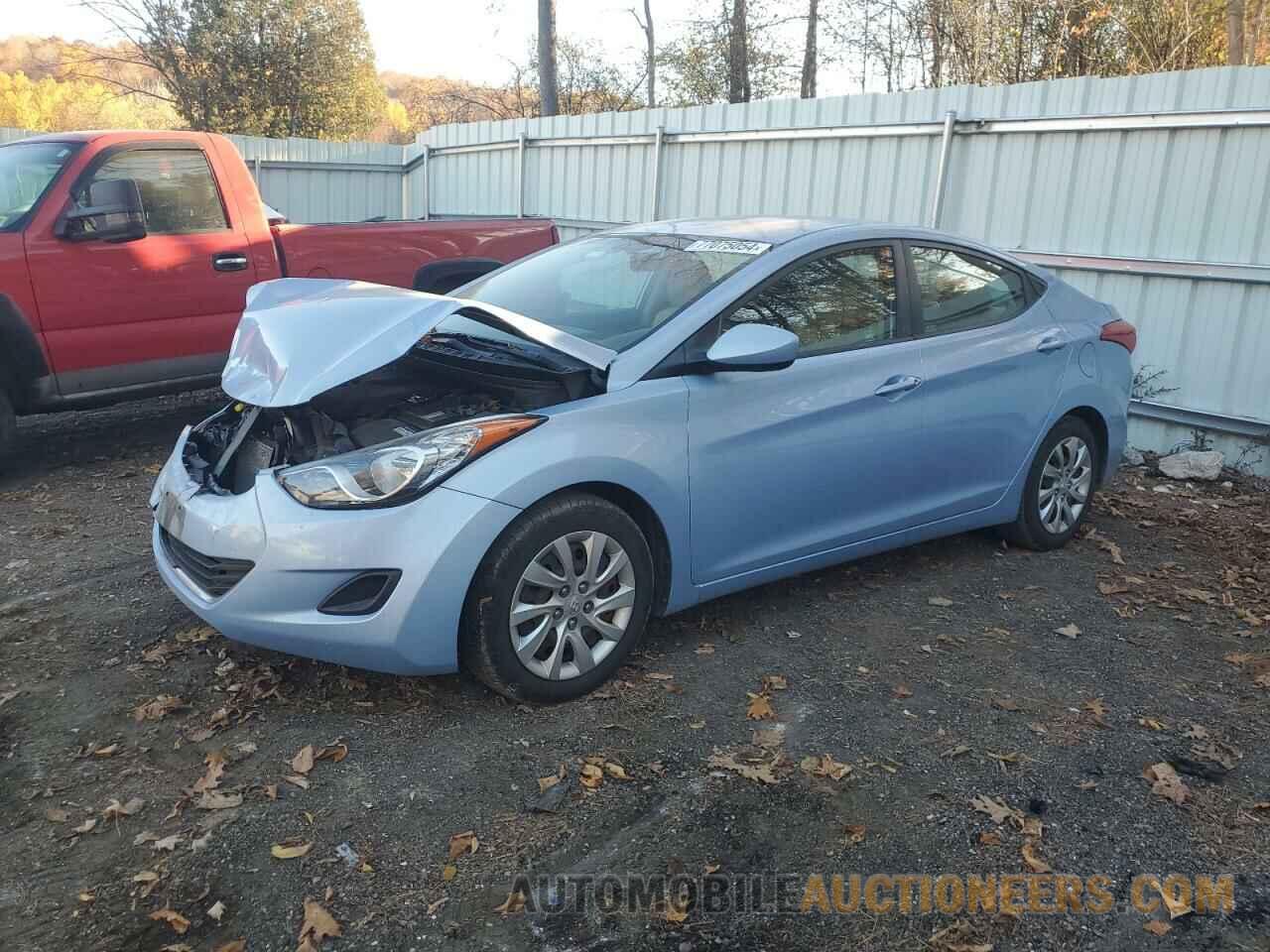 KMHDH4AE4DU490013 HYUNDAI ELANTRA 2013