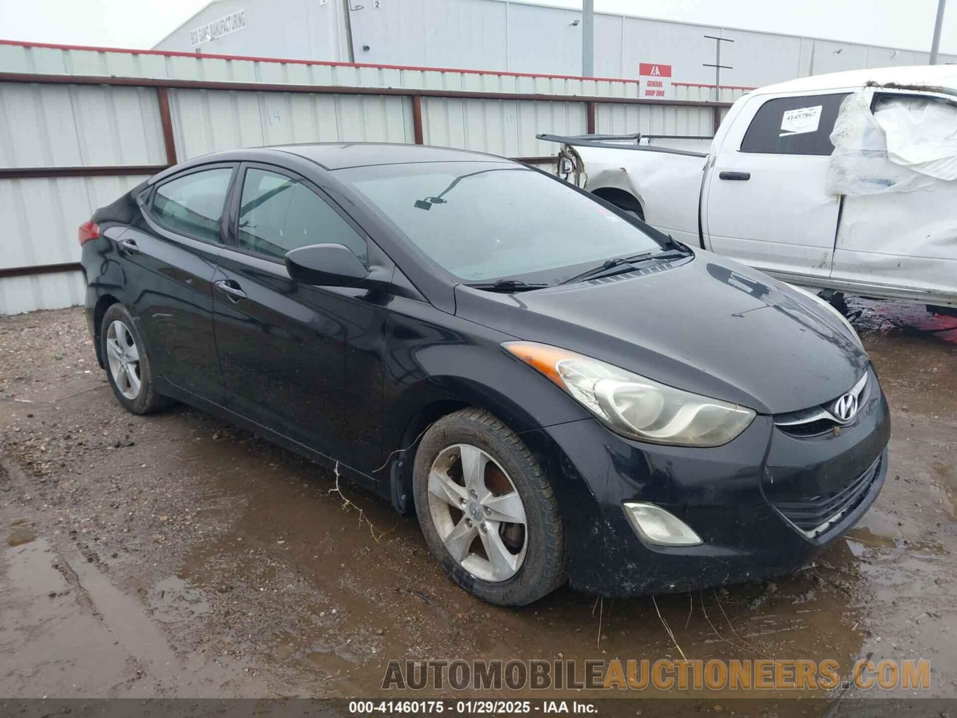 KMHDH4AE4DU628746 HYUNDAI ELANTRA 2013