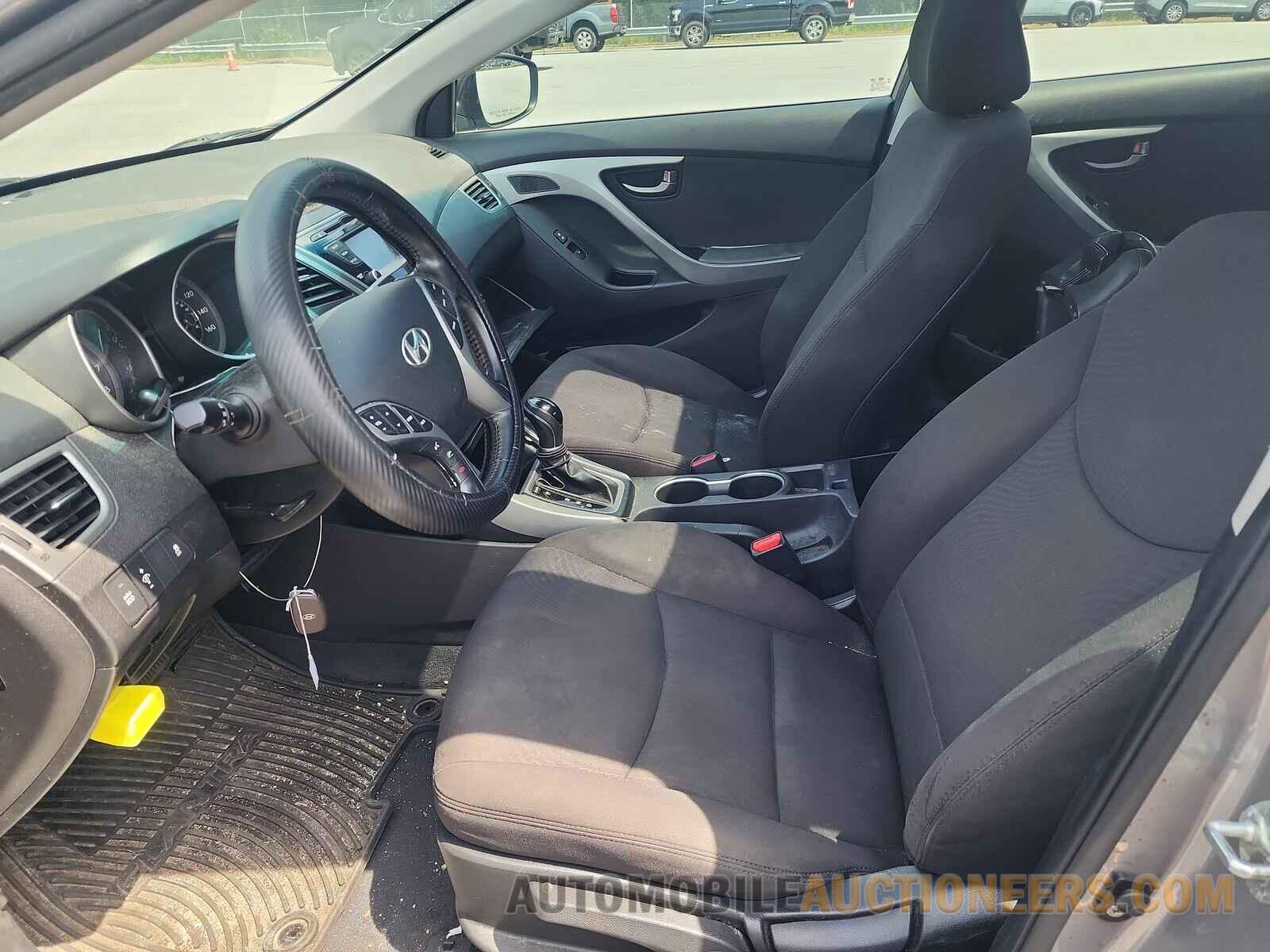 KMHDH4AE4GU545046 Hyundai Elantra 2016