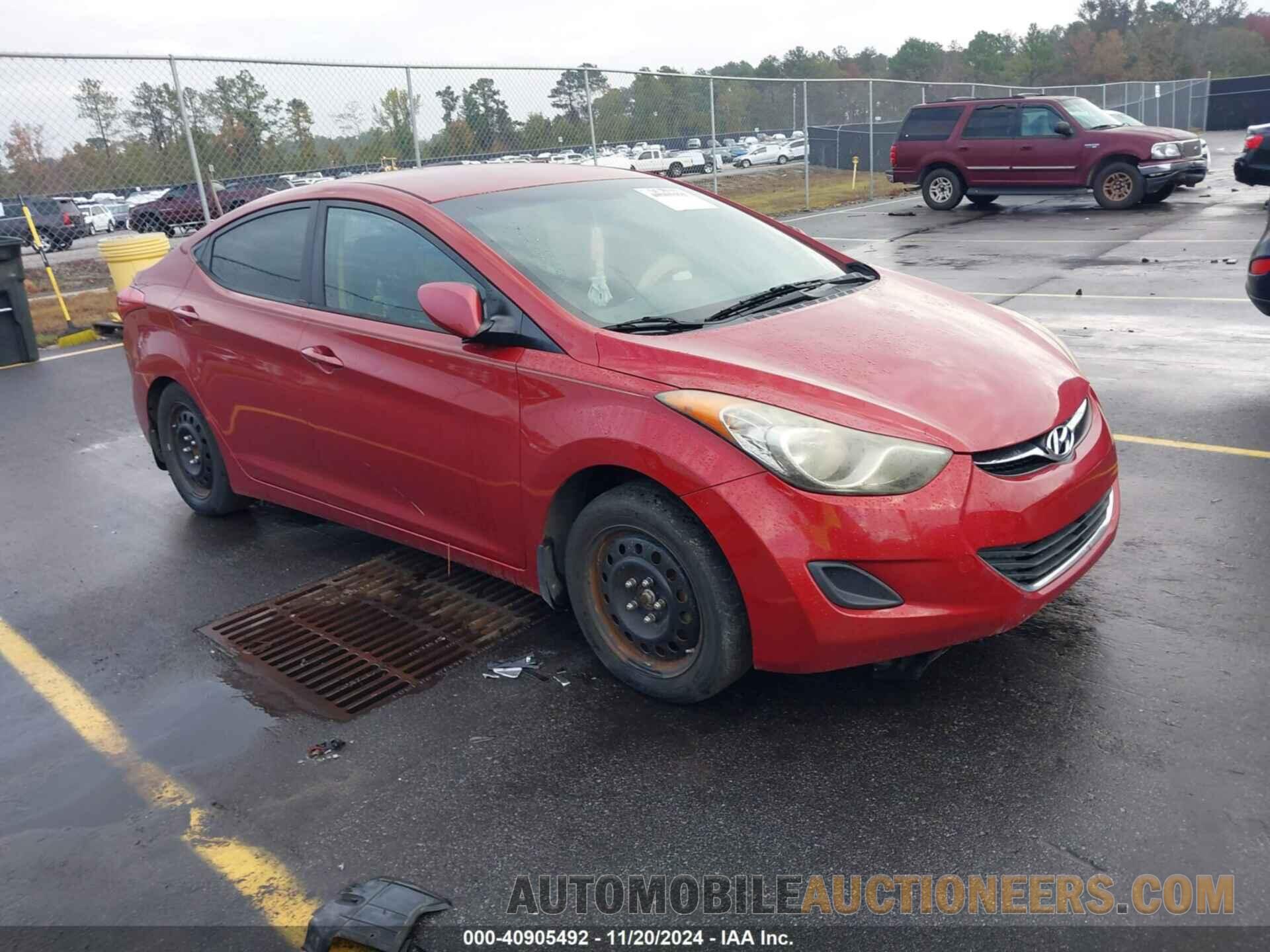 KMHDH4AE5DU497052 HYUNDAI ELANTRA 2013