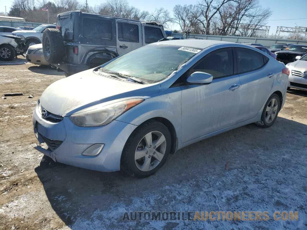 KMHDH4AE5DU533953 HYUNDAI ELANTRA 2013