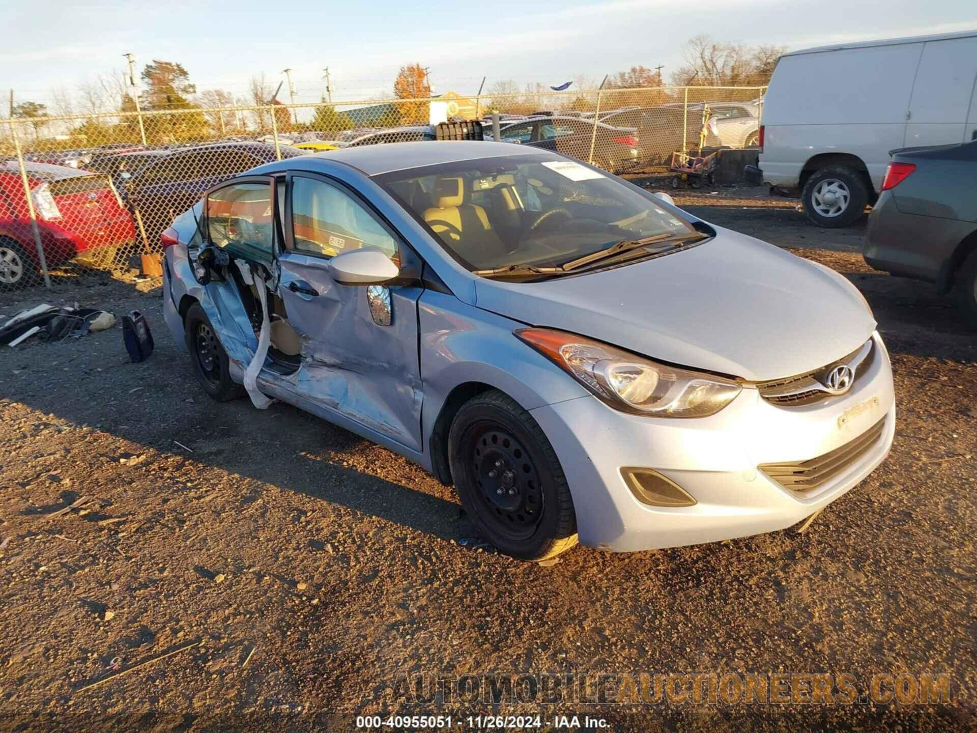 KMHDH4AE5DU560926 HYUNDAI ELANTRA 2013