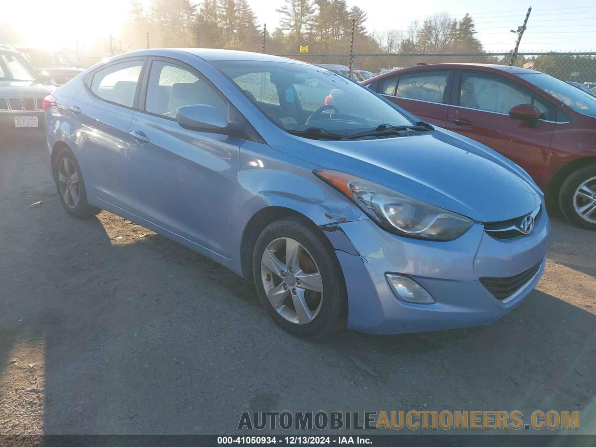 KMHDH4AE5DU709920 HYUNDAI ELANTRA 2013