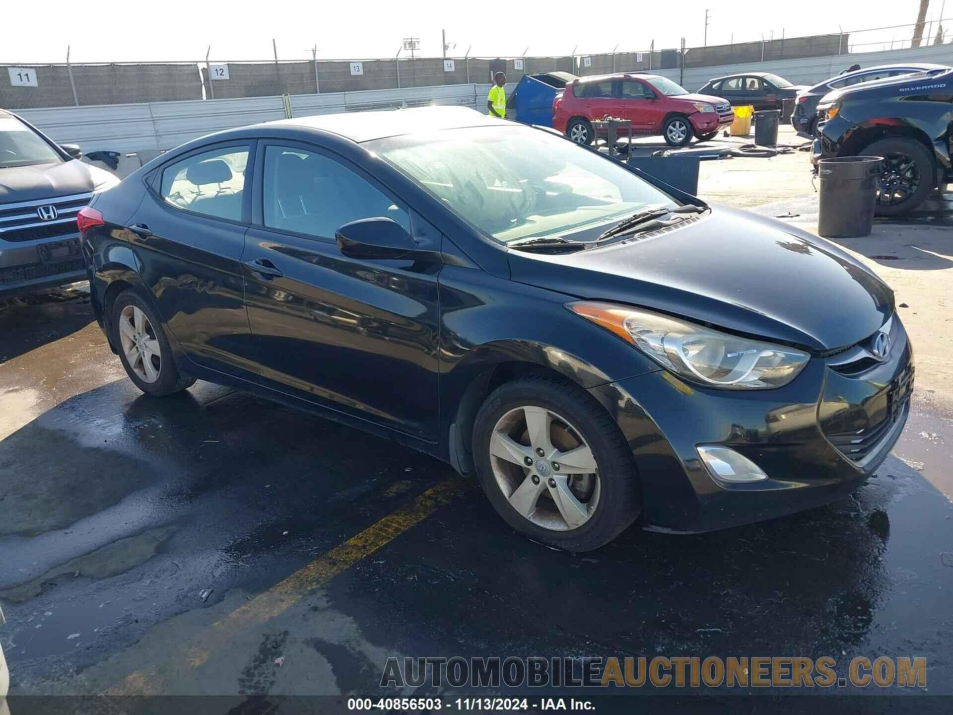 KMHDH4AE5DU824923 HYUNDAI ELANTRA 2013