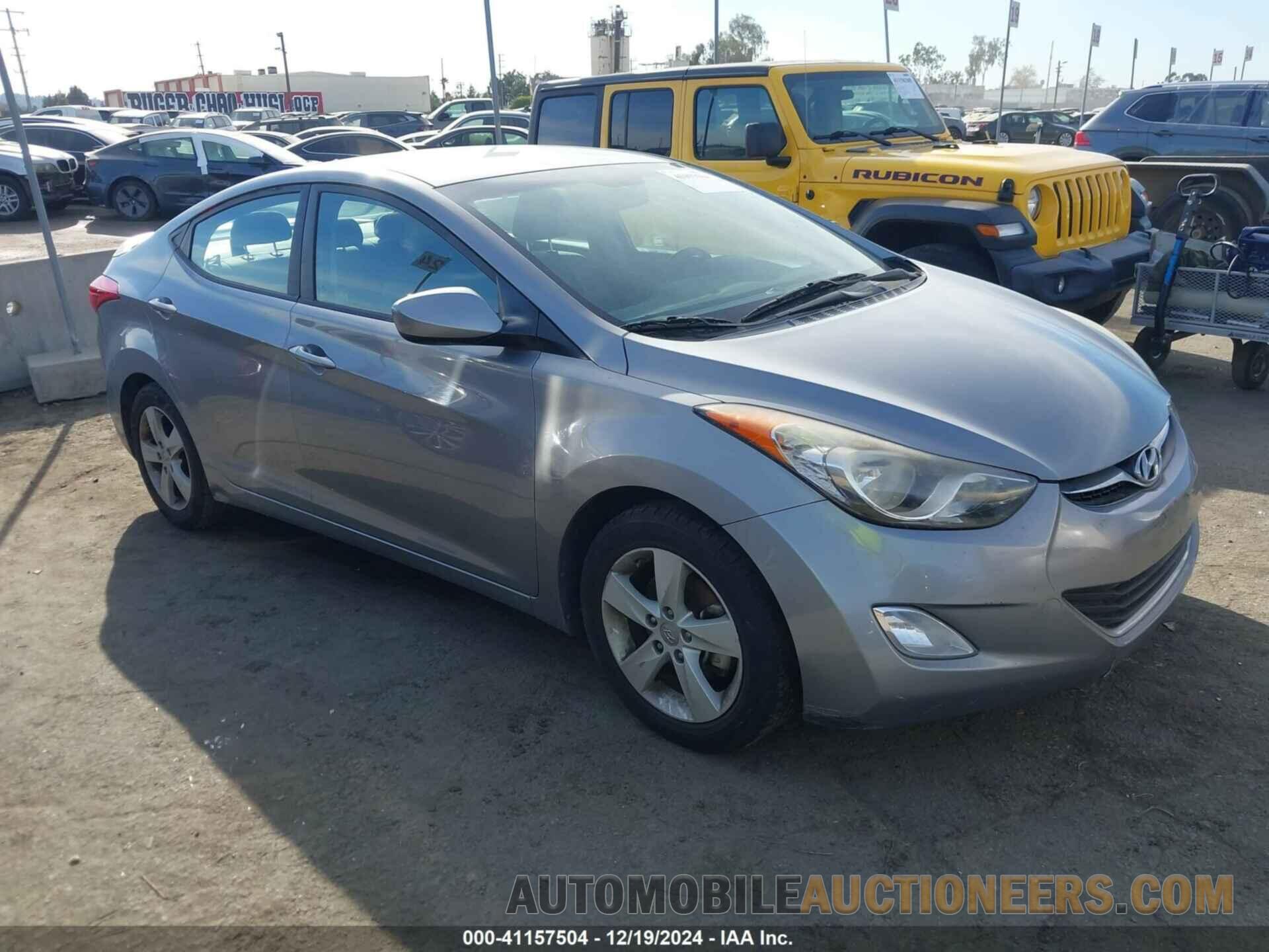 KMHDH4AE5DU891425 HYUNDAI ELANTRA 2013