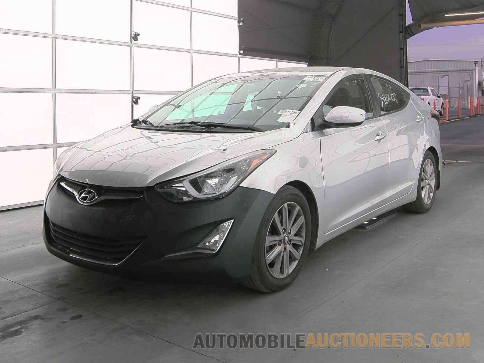 KMHDH4AE5FU379313 Hyundai Elantra SE 2015