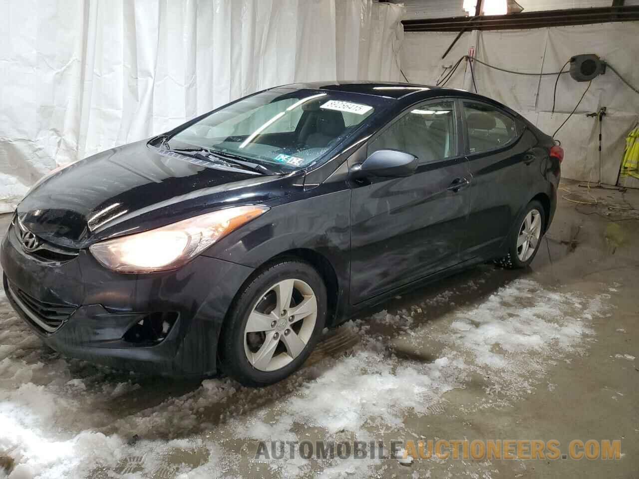 KMHDH4AE6DU576374 HYUNDAI ELANTRA 2013