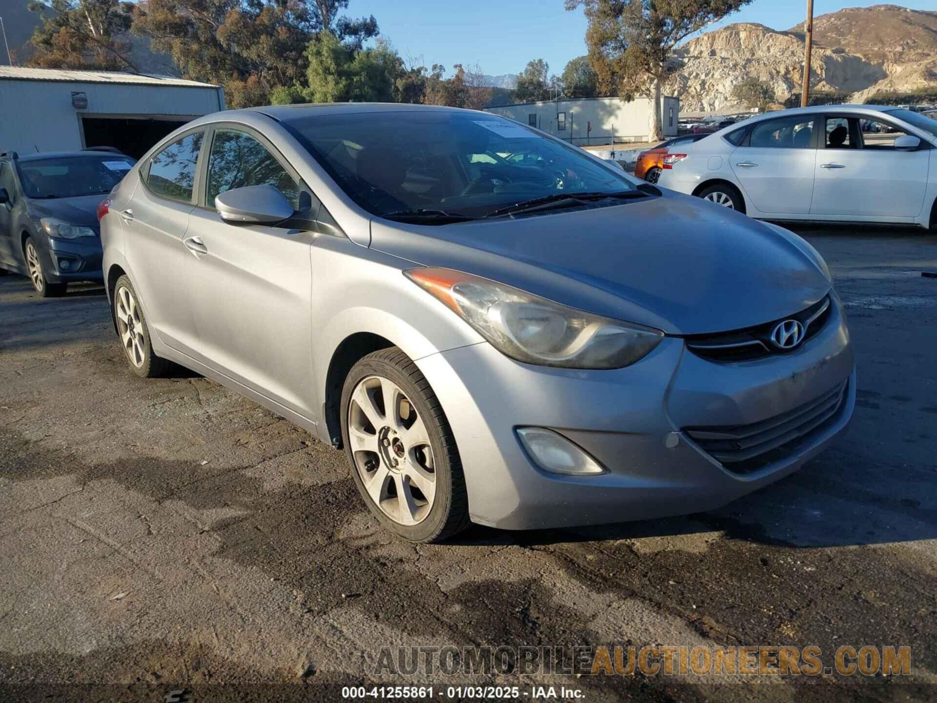 KMHDH4AE6DU702829 HYUNDAI ELANTRA 2013