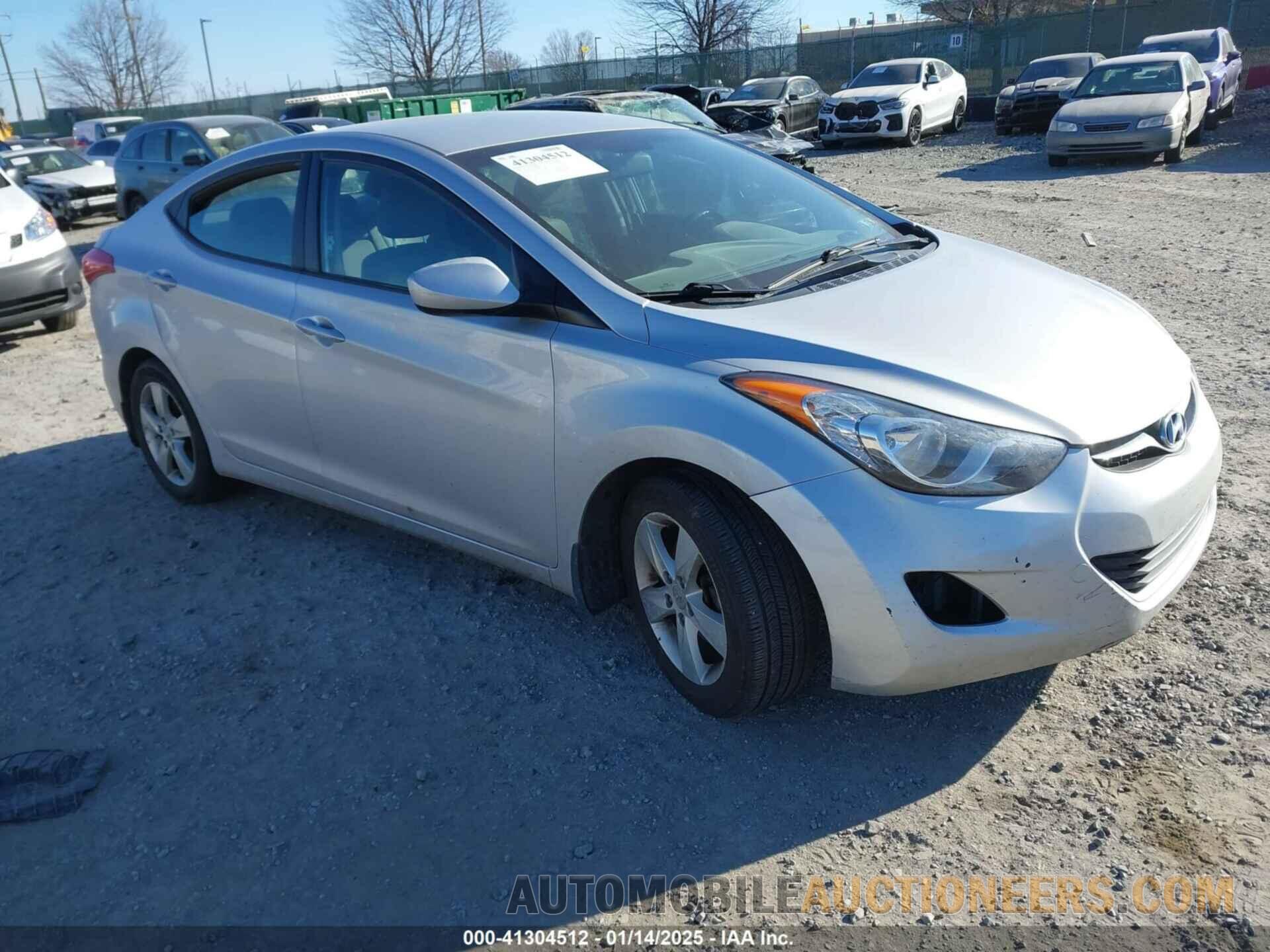 KMHDH4AE6DU863990 HYUNDAI ELANTRA 2013