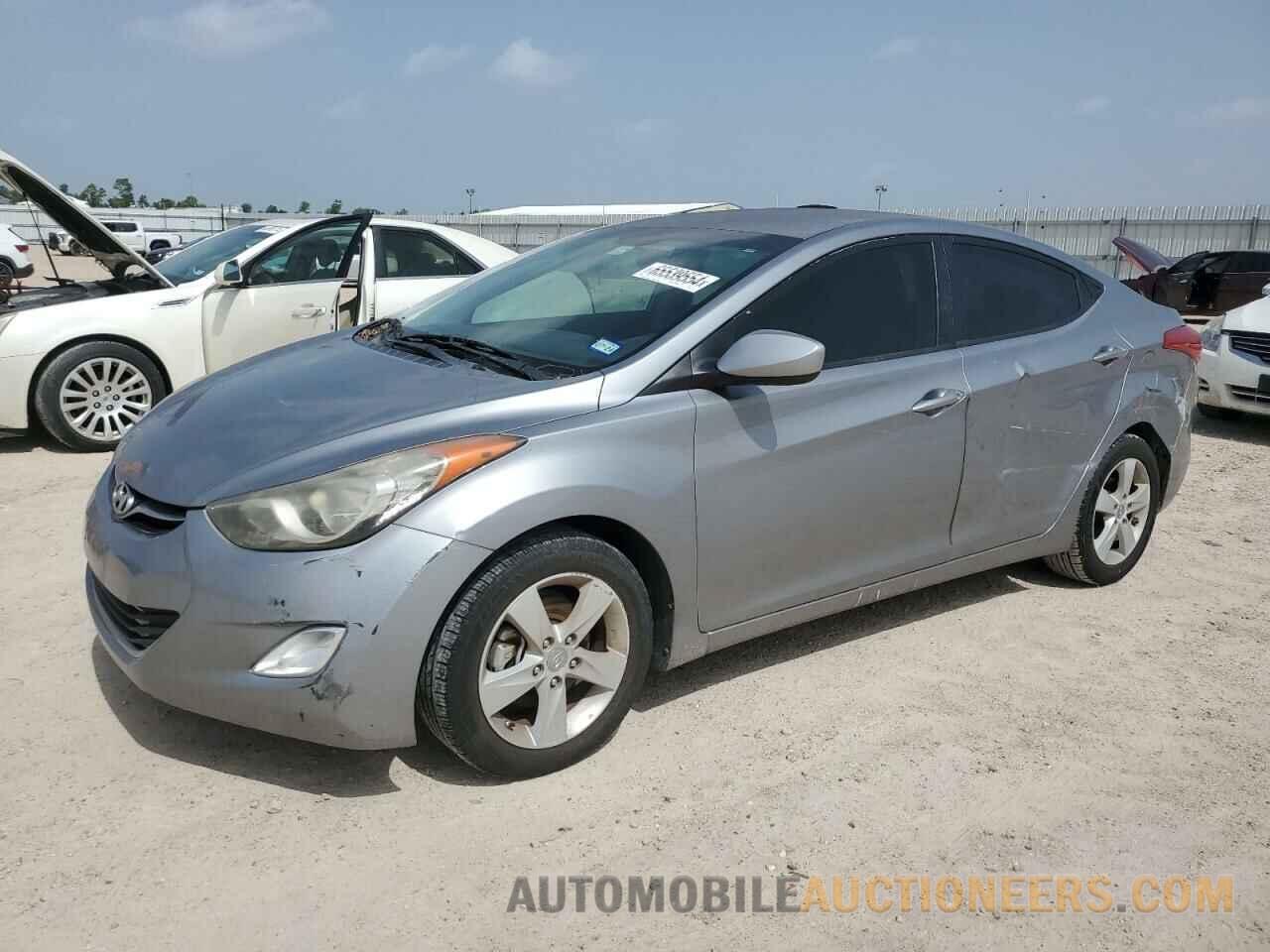 KMHDH4AE6DU917174 HYUNDAI ELANTRA 2013