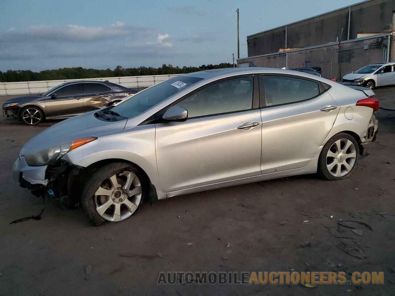 KMHDH4AE6DU938848 HYUNDAI ELANTRA 2013