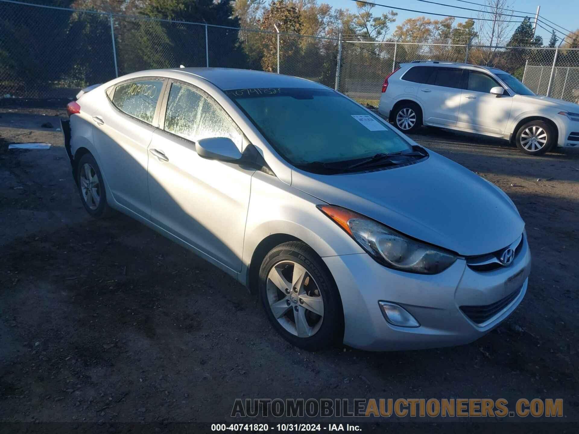 KMHDH4AE6DU965855 HYUNDAI ELANTRA 2013