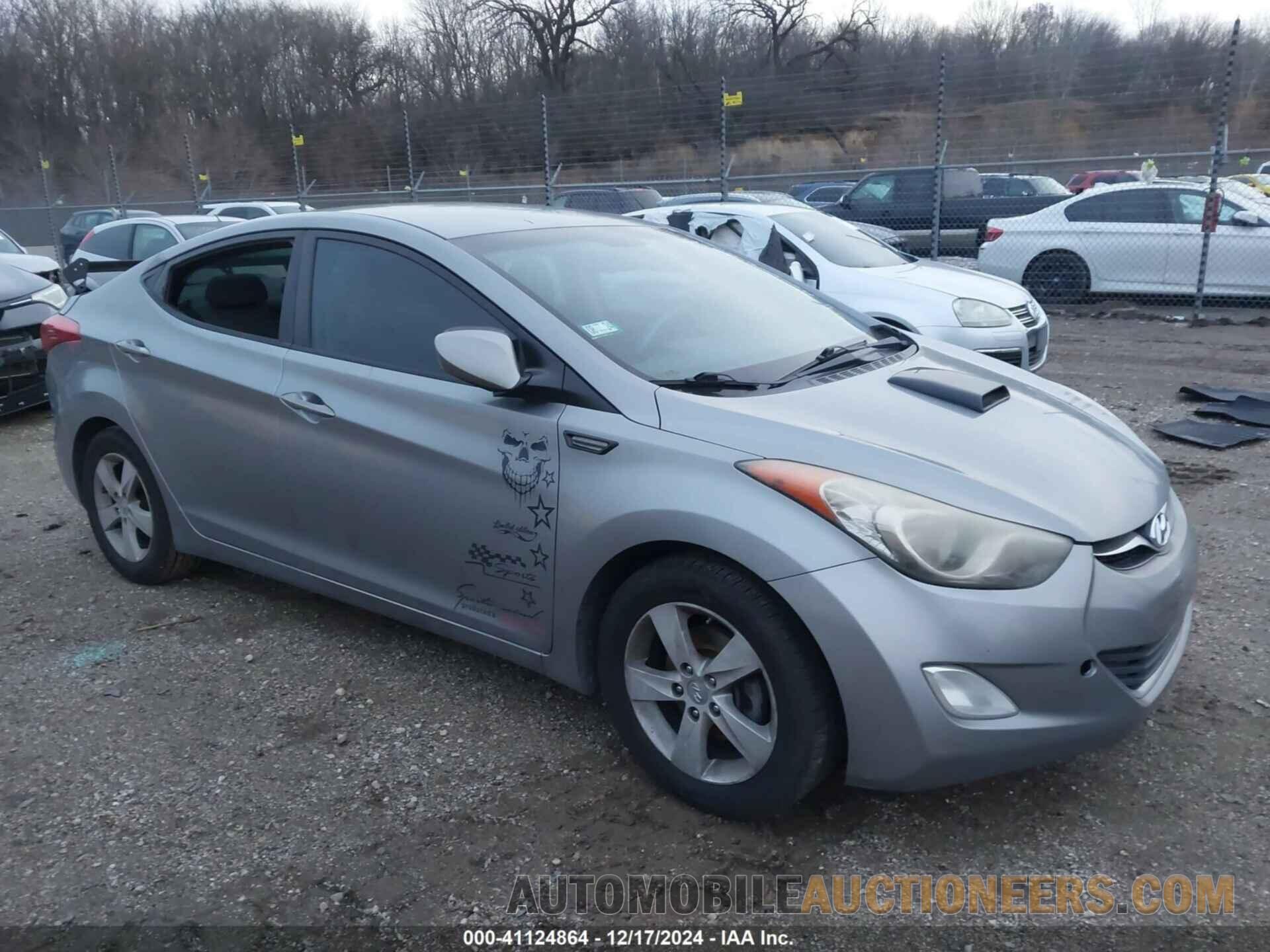 KMHDH4AE7DU592891 HYUNDAI ELANTRA 2013