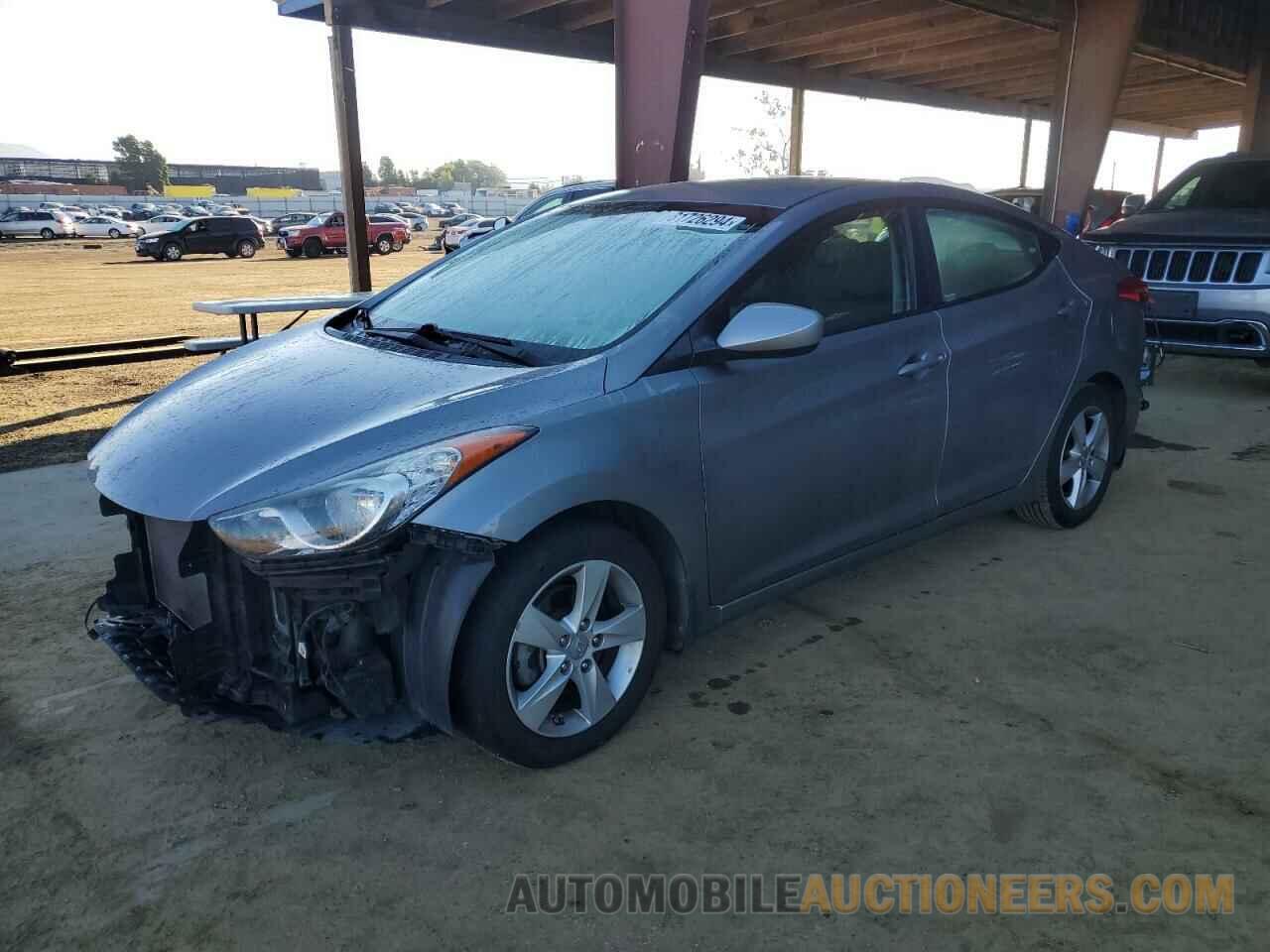 KMHDH4AE7DU809050 HYUNDAI ELANTRA 2013